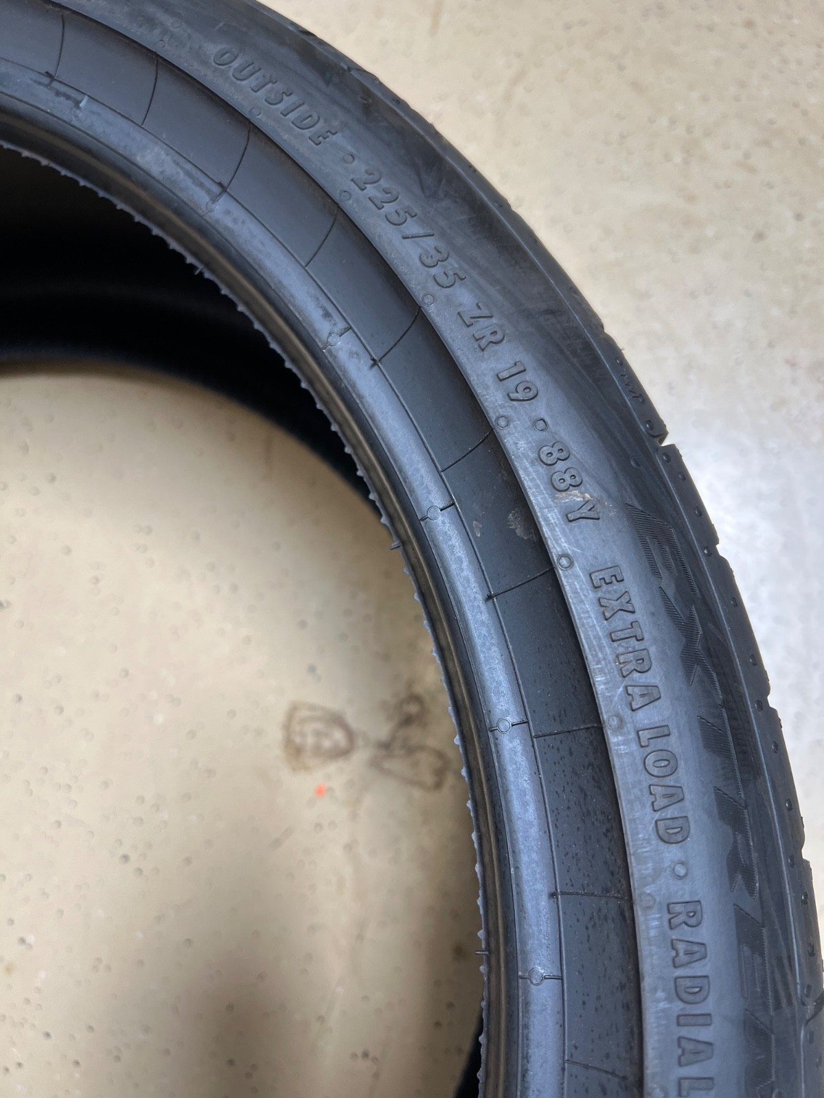 1 – NEW 225/35ZR19 XL (88Y) Continental ExtremeContact Sport 02 – 6031