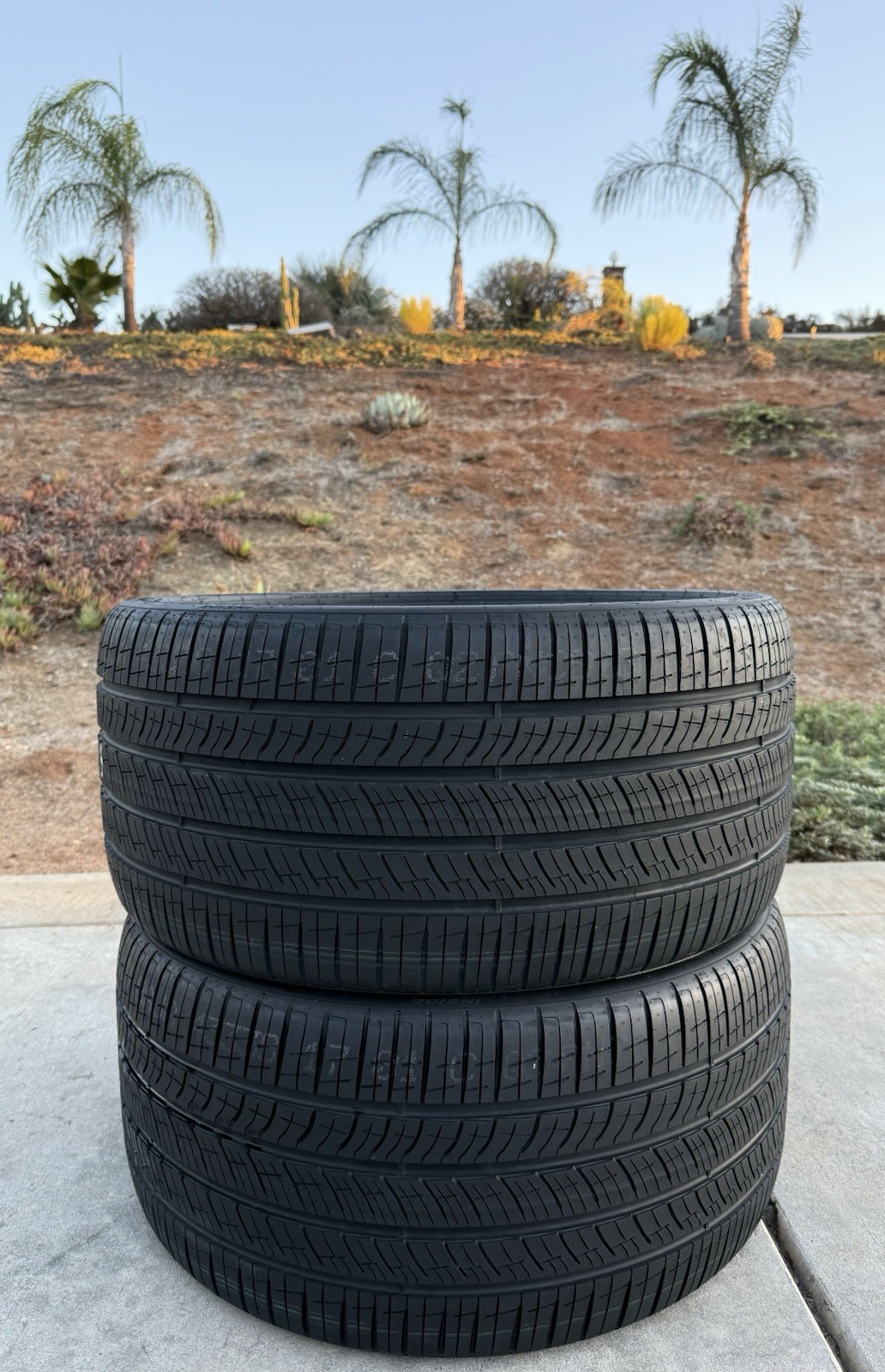4X NEW Pirelli P Zero MS T0 Tesla ELECT NCS All Season 2X 235/35R20 2X 275/30R20