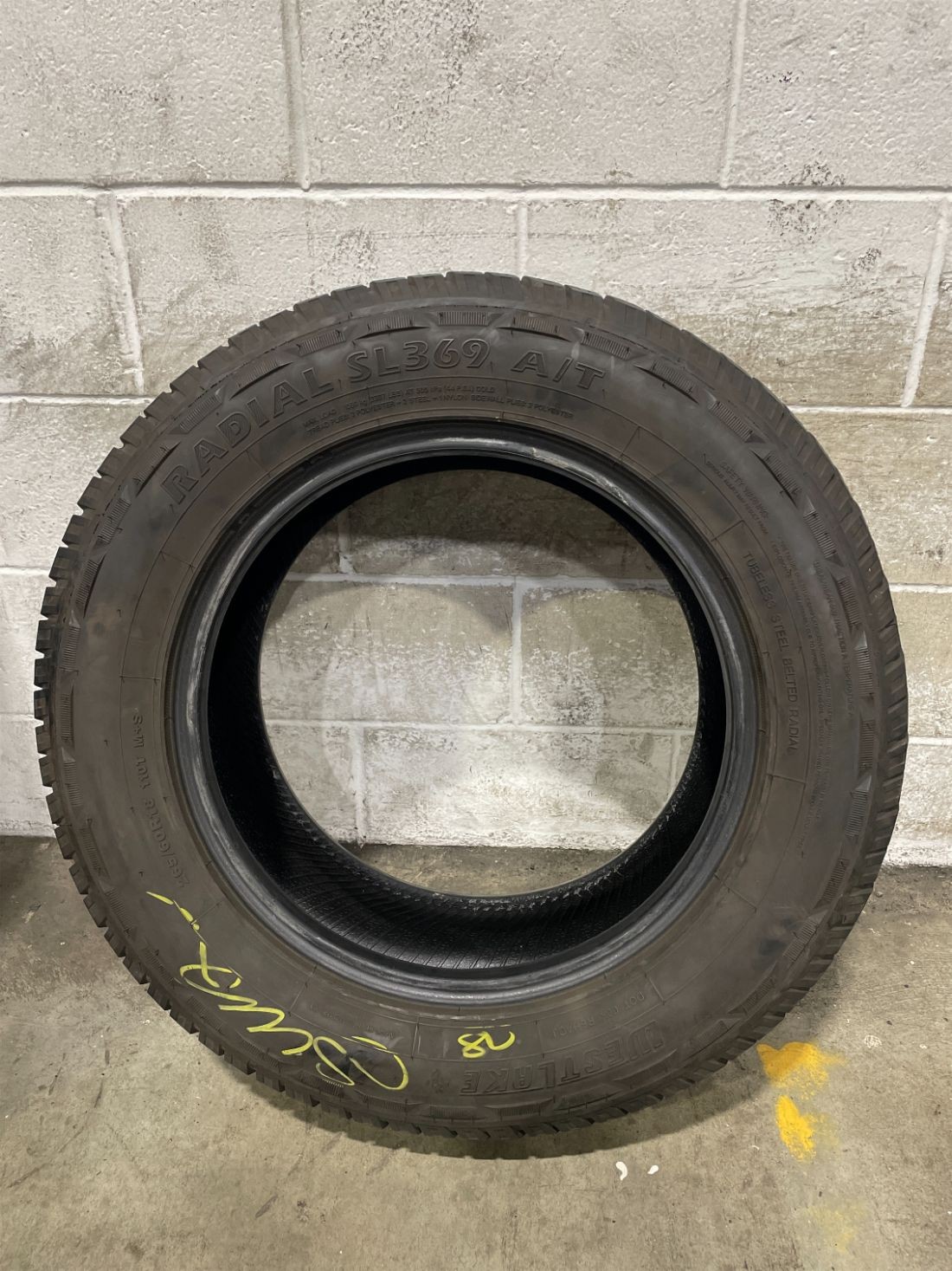 1x P265/60R18 West Lake Radial SL369 A/T 8/32 116 T Used Tire 2656018