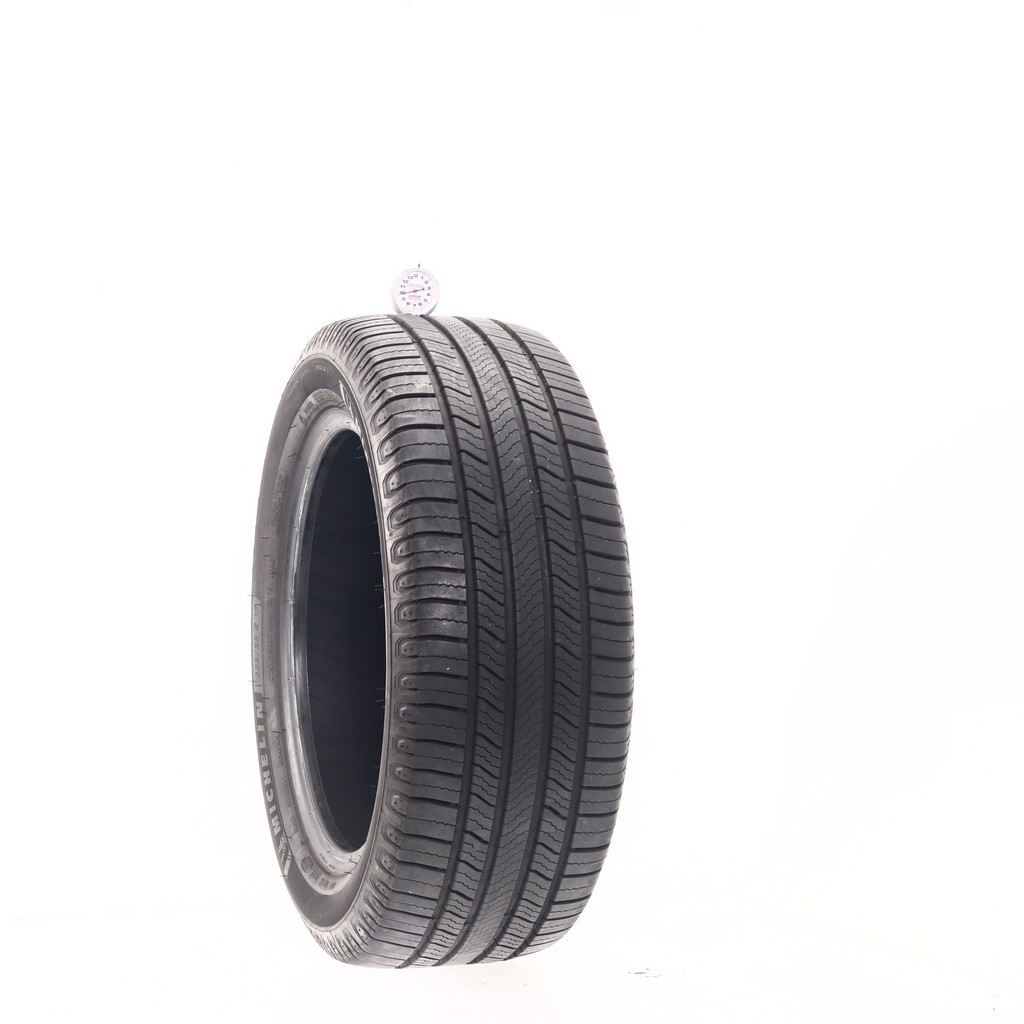 Set of (4) Used 225/55R17 Michelin Defender 2 101H – 9-10/32