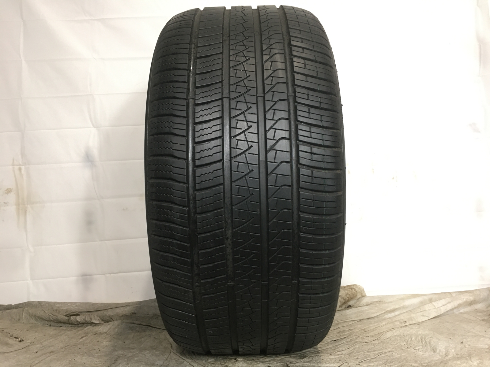 [1] Pirelli Scorpion Zero All Season P315/40R21 315 40 21 Tire 8.5-9.5/32