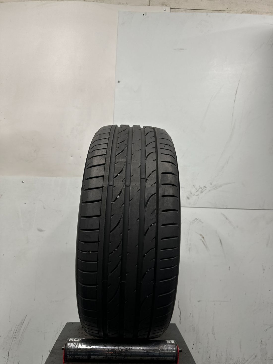 Used P235/50R18 Otani KC 2000 101 W – 9/32