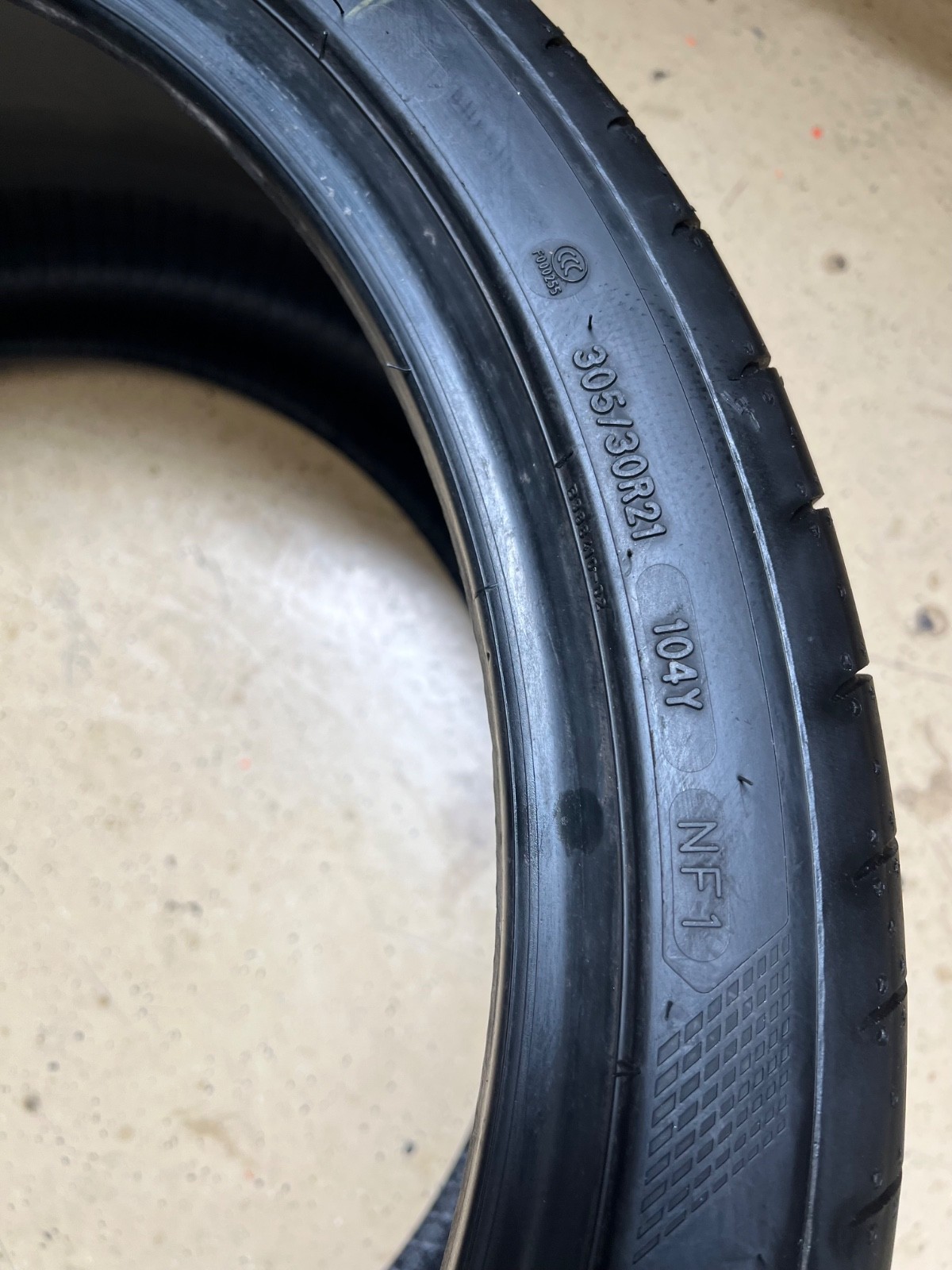 1 – NICE 305/30ZR21 XL (104Y) Goodyear Eagle F1 Asymmetric 5 (NF1) – 4134