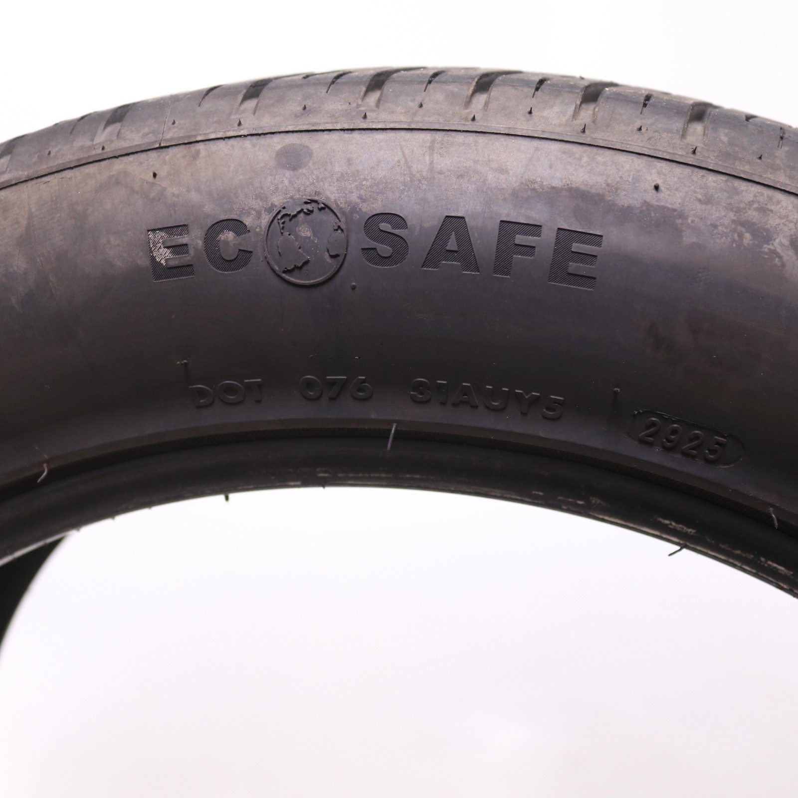 Set of 4 Used 255/50R20 Advanta HP Z-02 – 109V – 8-9/32