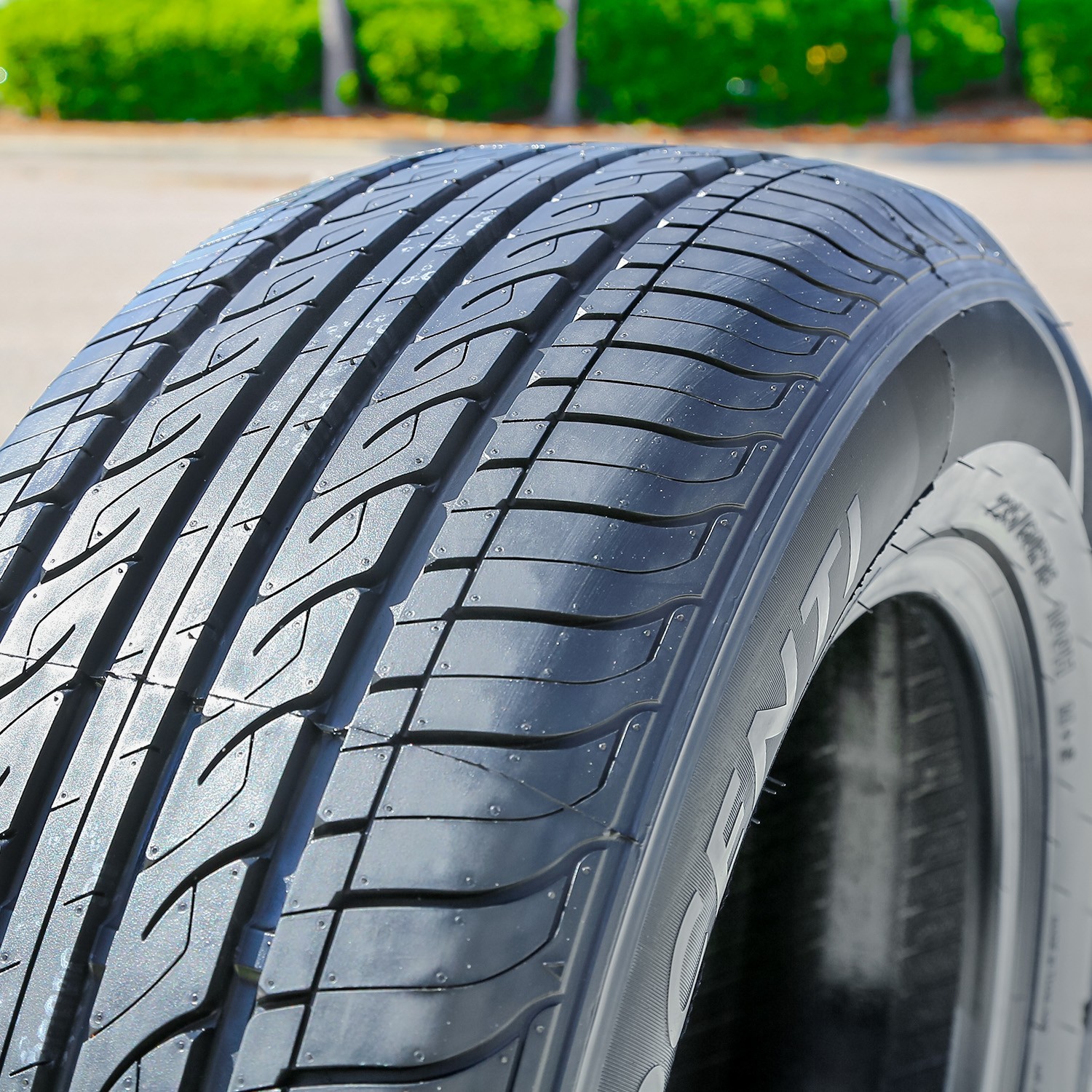 4 Tires Dcenti DC33 235/60R16 100H AS A/S All Season