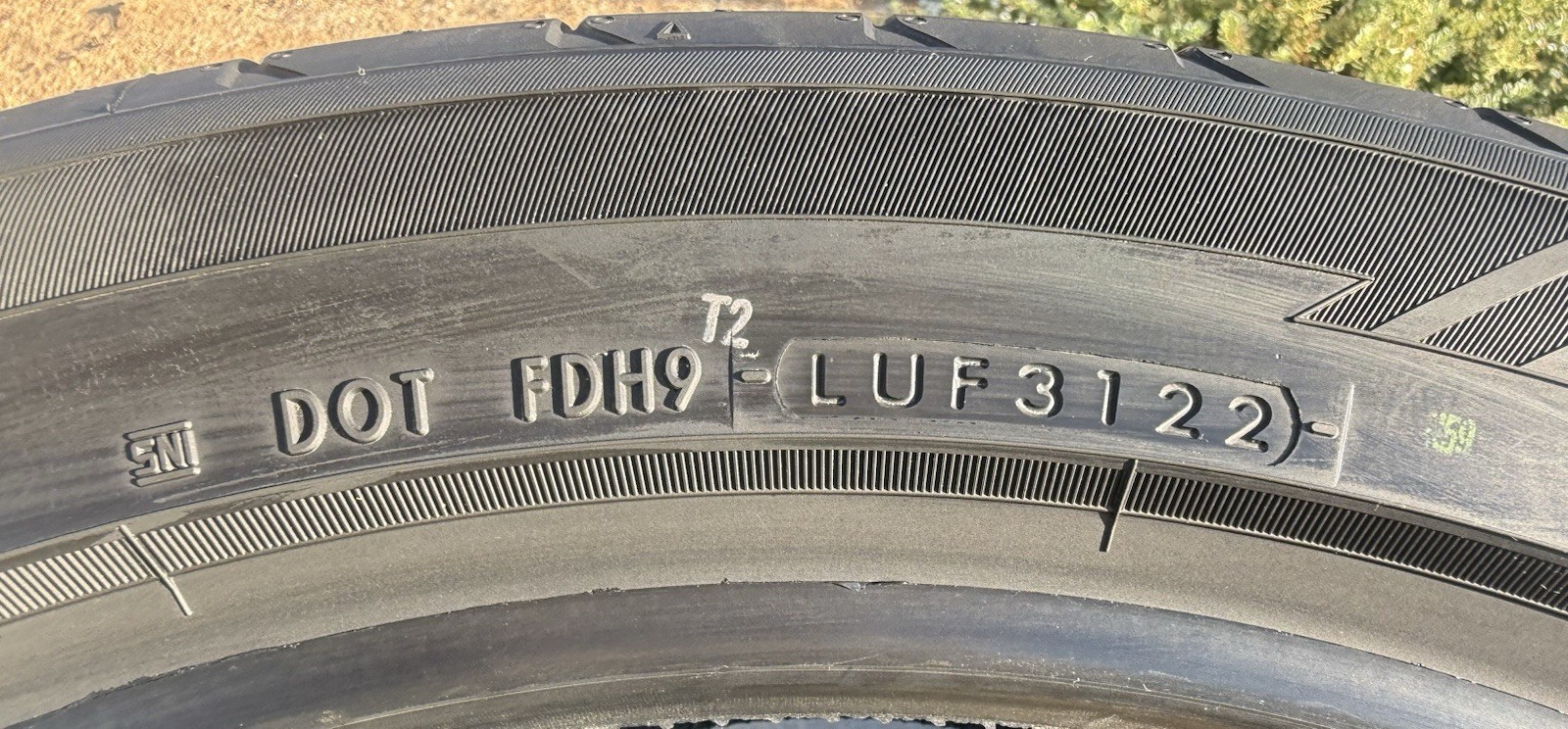 Set of TWO BRAND NEW 315/35ZR20 110Y Yokohama ADVAN Sport V107 Tires 3153520