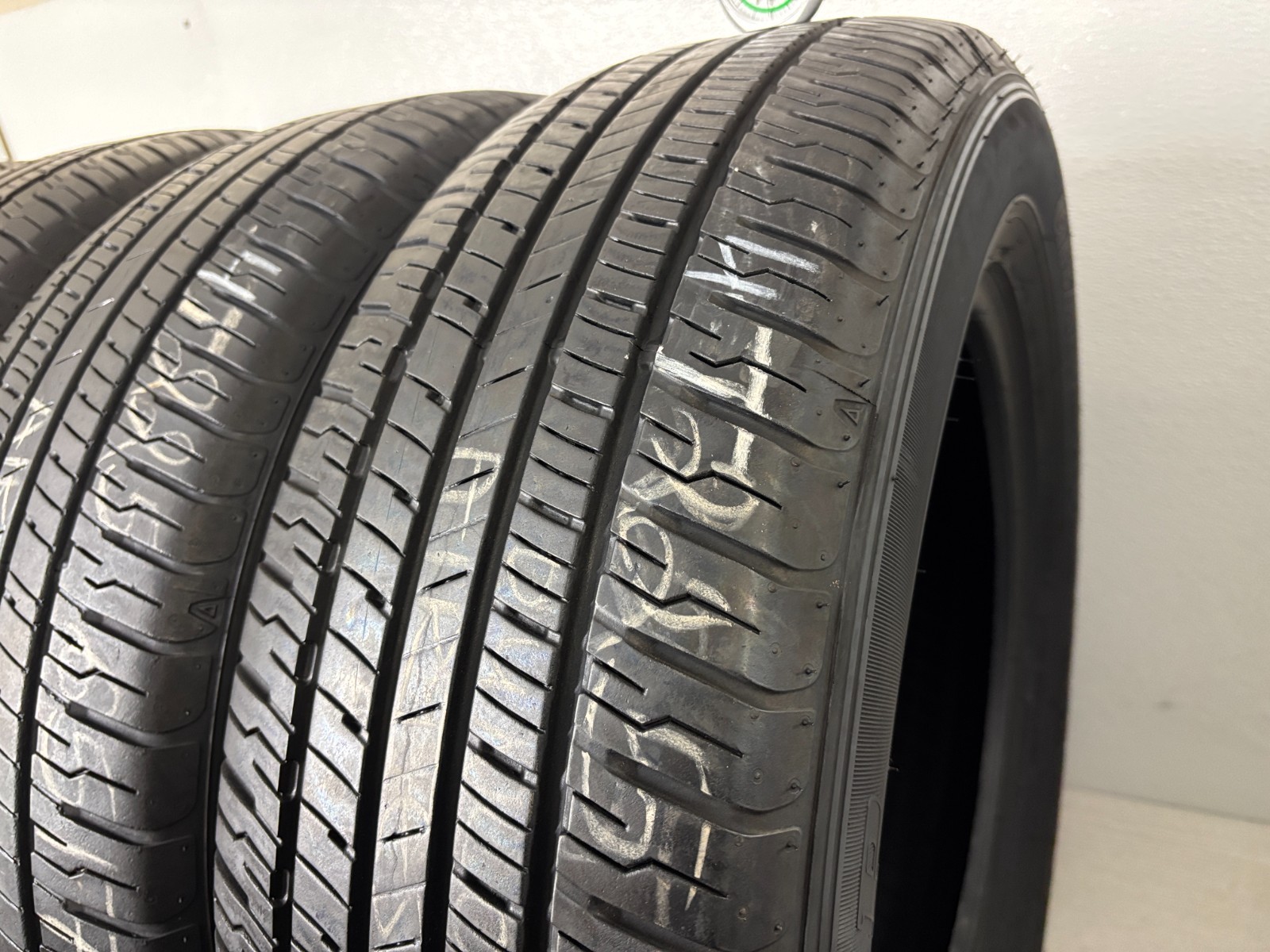 NO SHIPPING ONLY LOCAL PICK UP Set 4 Tires 225 65 17 Dunlop Grandtrek PT20