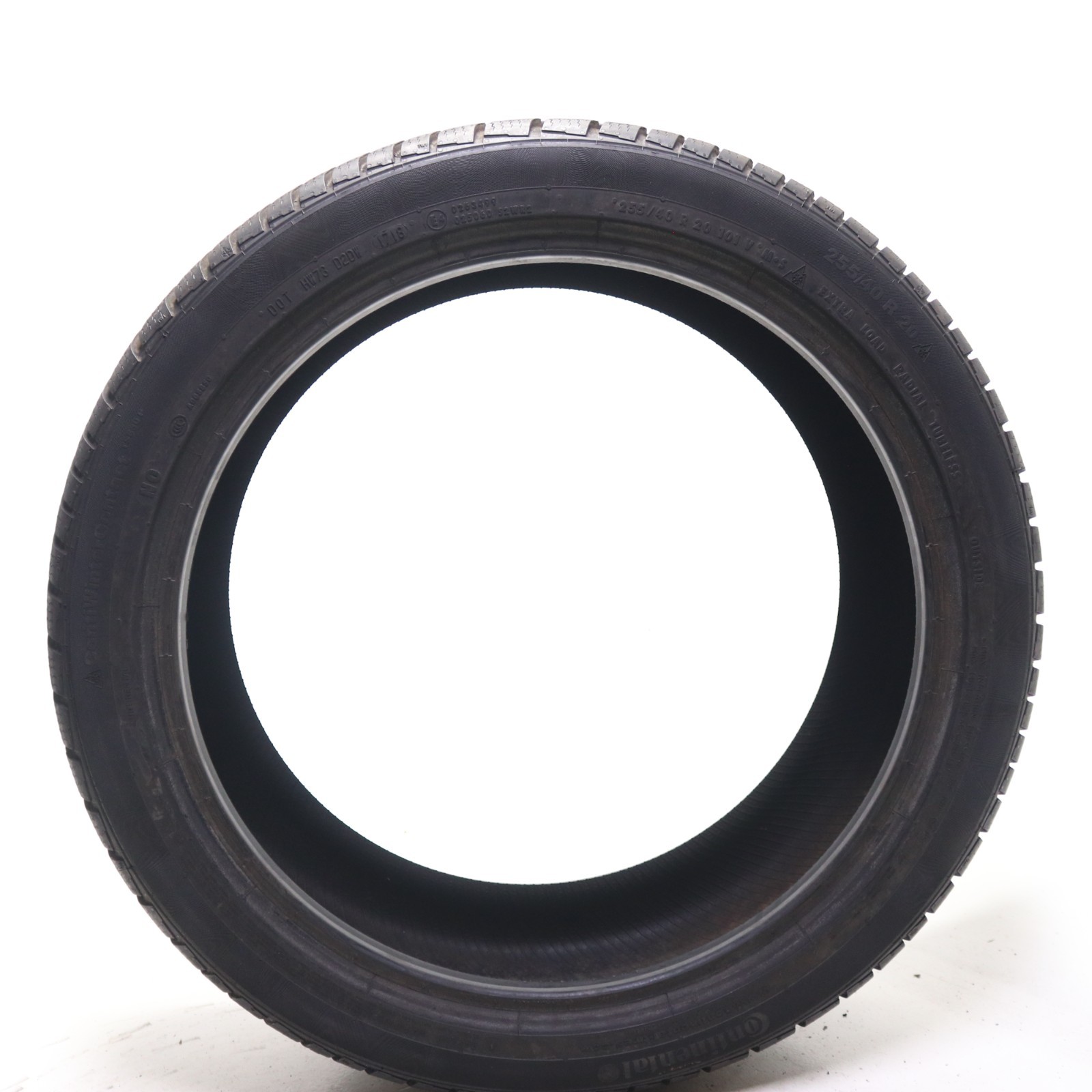 Used 255/40R20 Continental ContiWinterContact TS830P NO – 101V 9.5/32 No Repairs