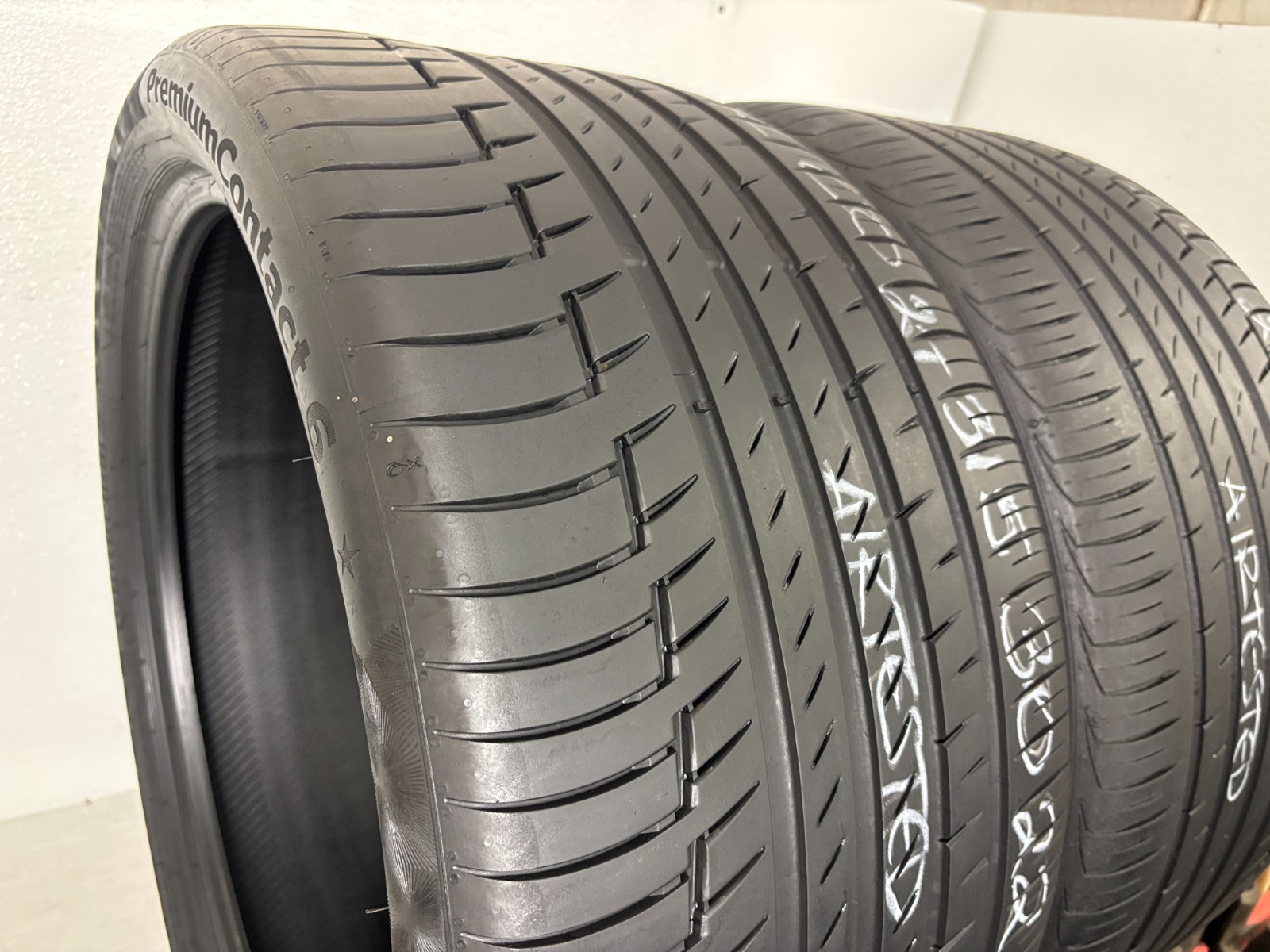NO SHIPPING ONLY LOCAL PICK UP 2 tires 315 30 22 Continental PremiumContact 6