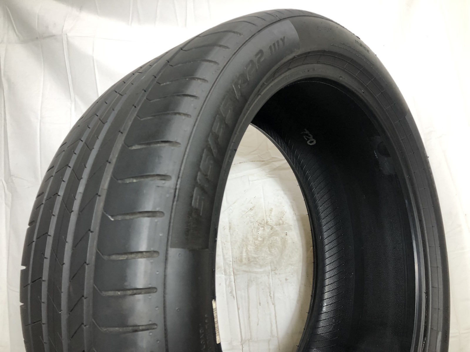 [1] Pirelli P Zero PZ4 Run Flat P315/35R22 315 35 22 Tire 8.25/32