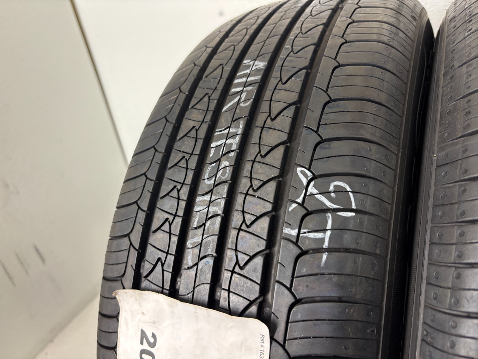 NO SHIPPING ONLY LOCAL PICK UP 2 Tires 205 60 16 Nexen N’Priz AH8