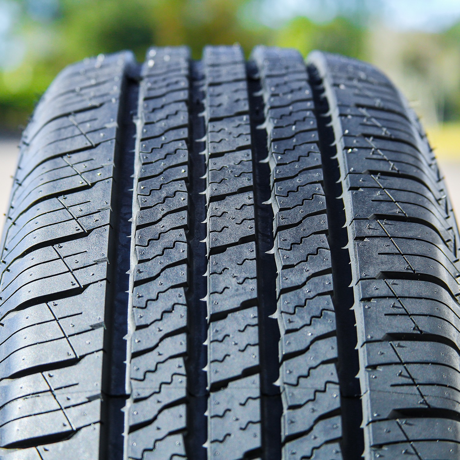 4 Tires 235/65R18 Lexani LXHT-206 AS A/S All Season 104T