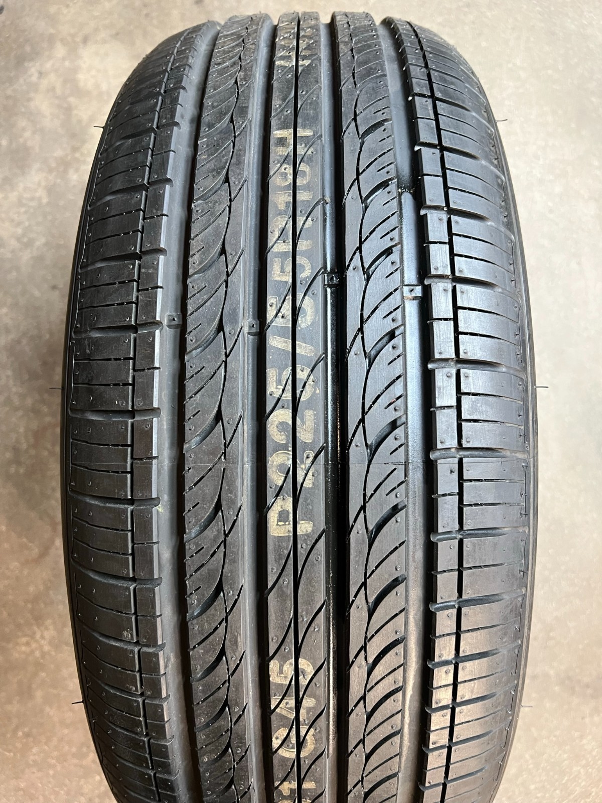 Set of 2 Take Off 225/55R18 Hankook Optimo H426 – 97H – 8.5-9/32 No Repairs