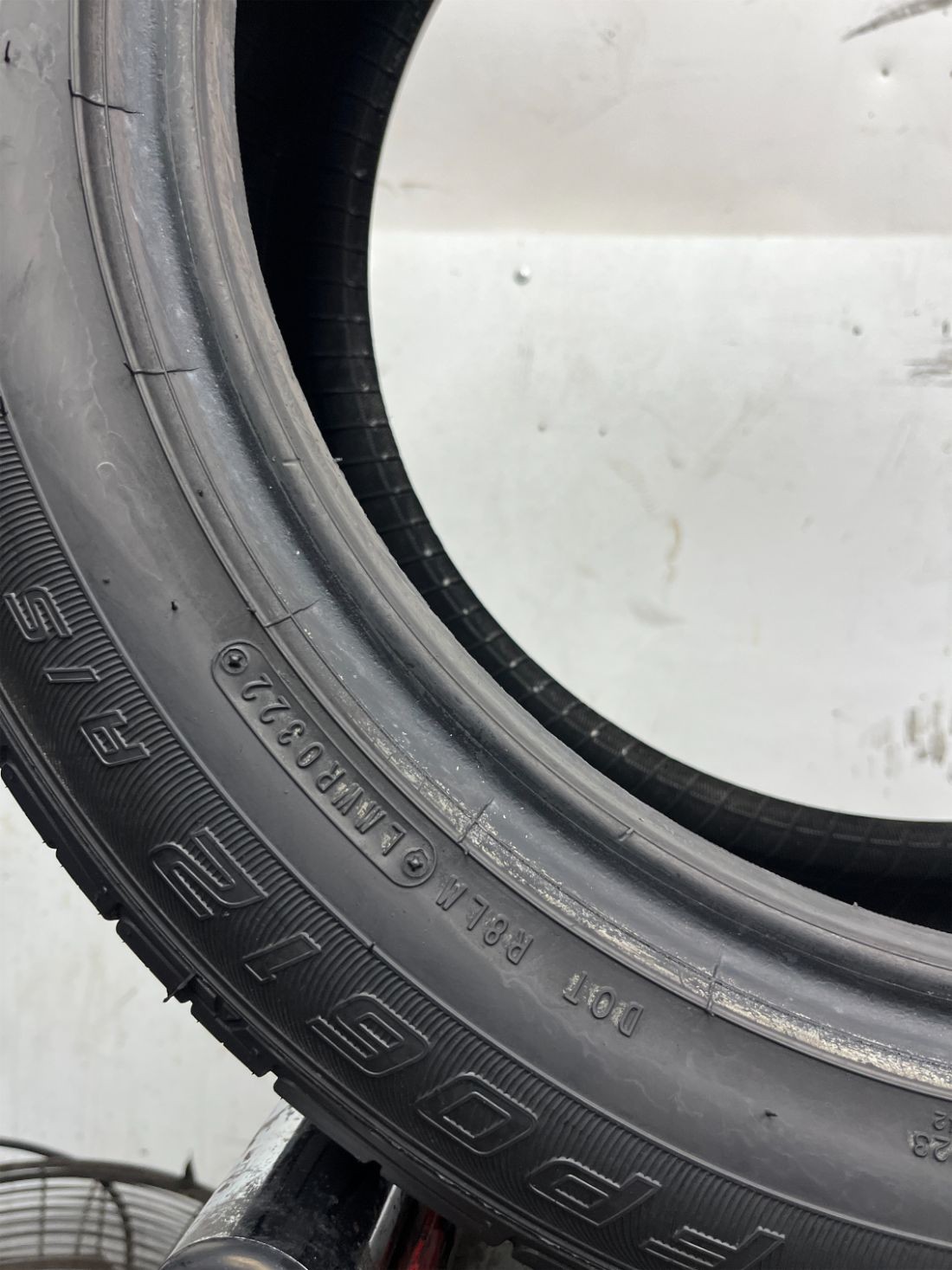 1 Used P215/55R17 Ohtsu FP0612 AS 94 W – 10/32