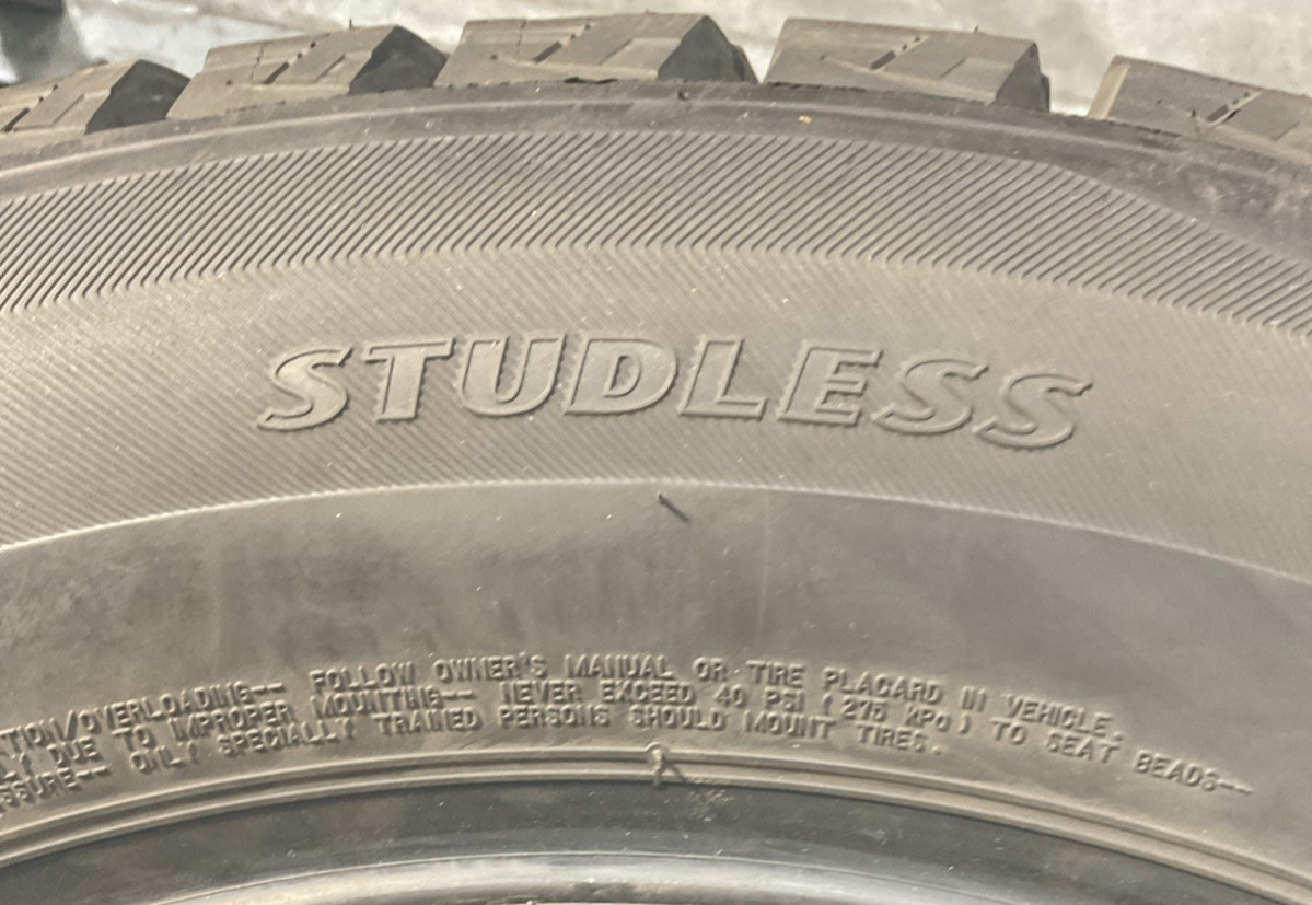 4- Used BRIDGESTONE BLIZZAK DMV2 275/55R19 111T SL BSW