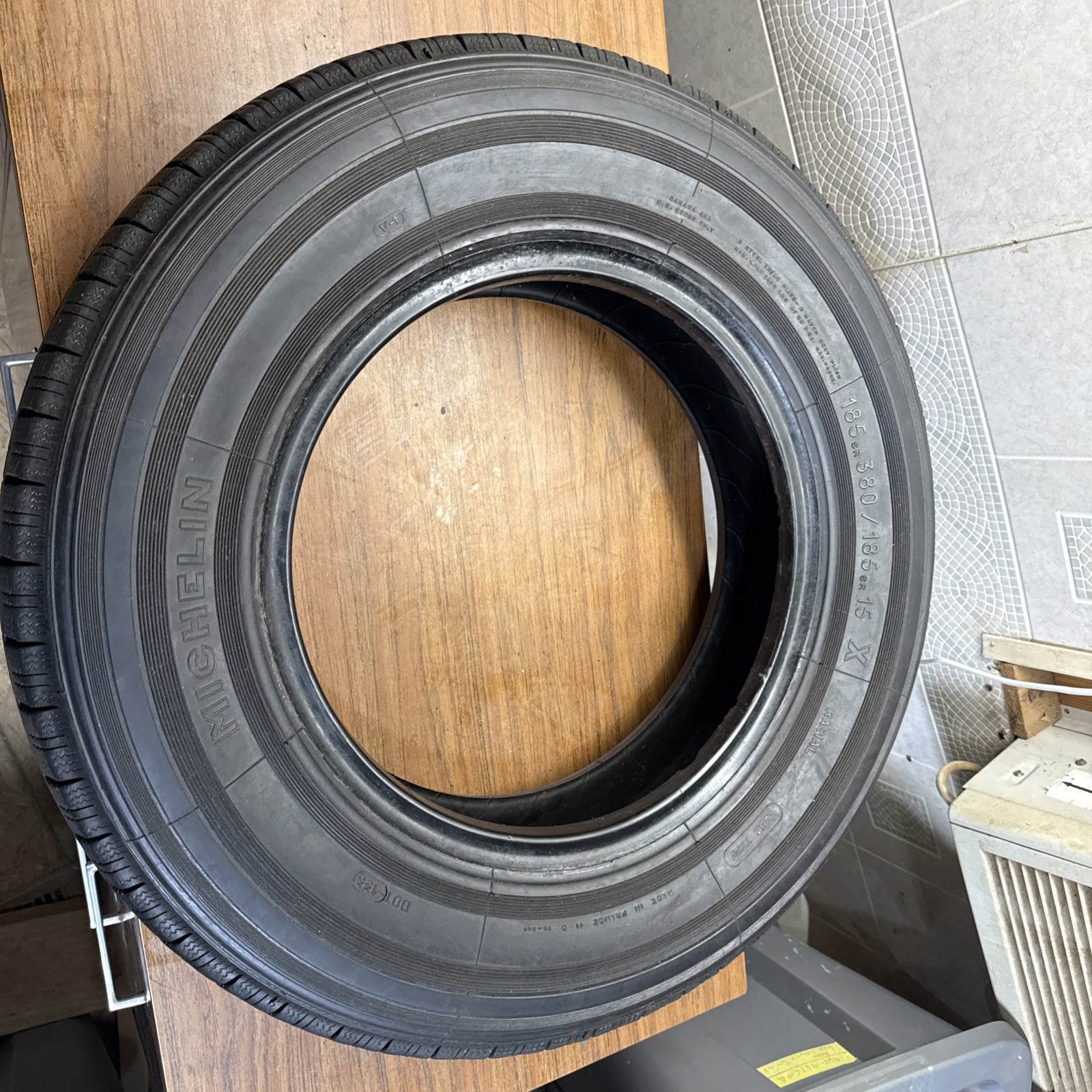 Michelin 185 – SR 380 / 185-15 X Made In France Tire #4 Triumph Jaguar MG ??