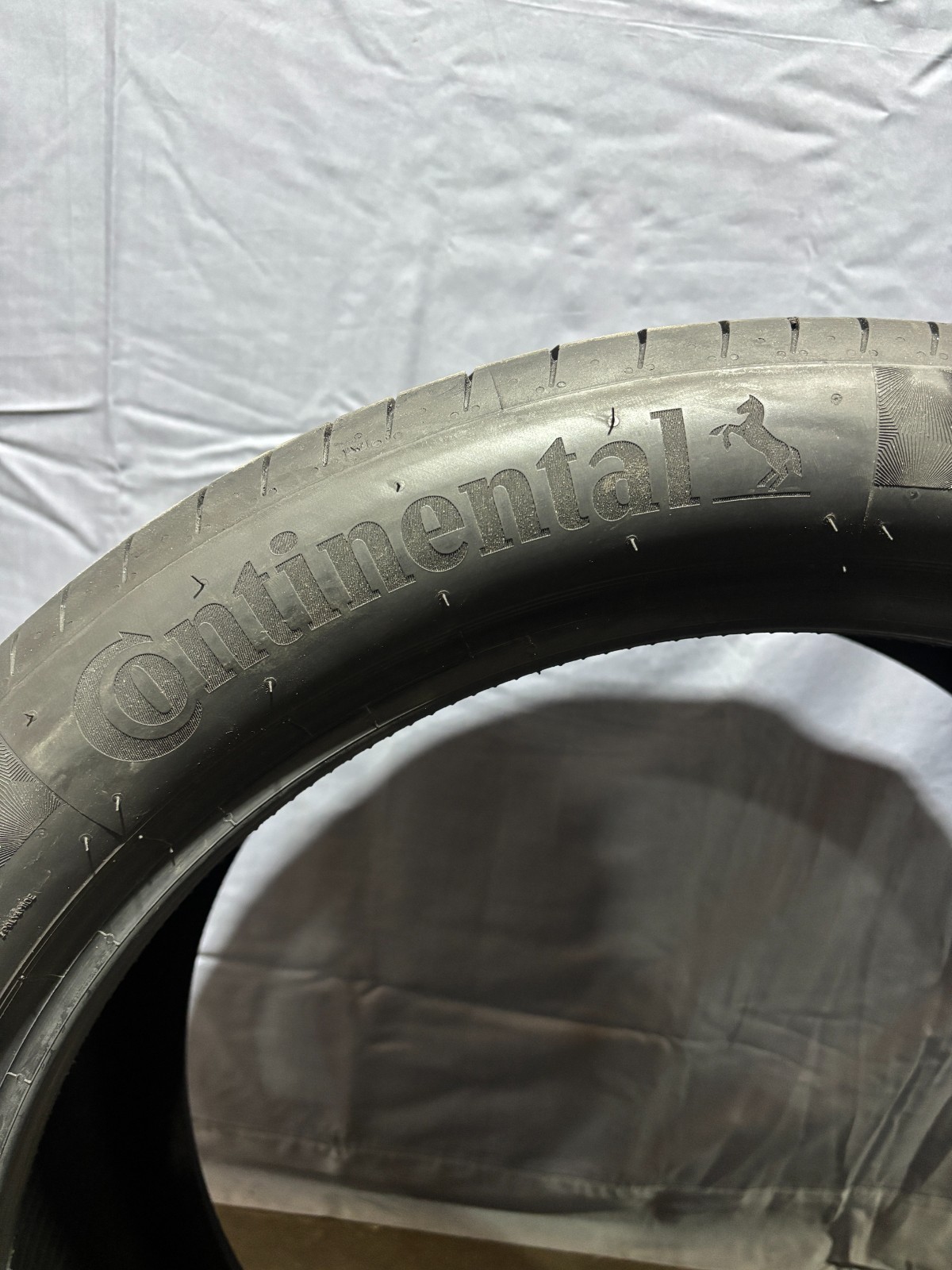 1(One) 315/35R22 Continental PremiumContact6 SSR RSC 111Y – 6/32″ 3153522