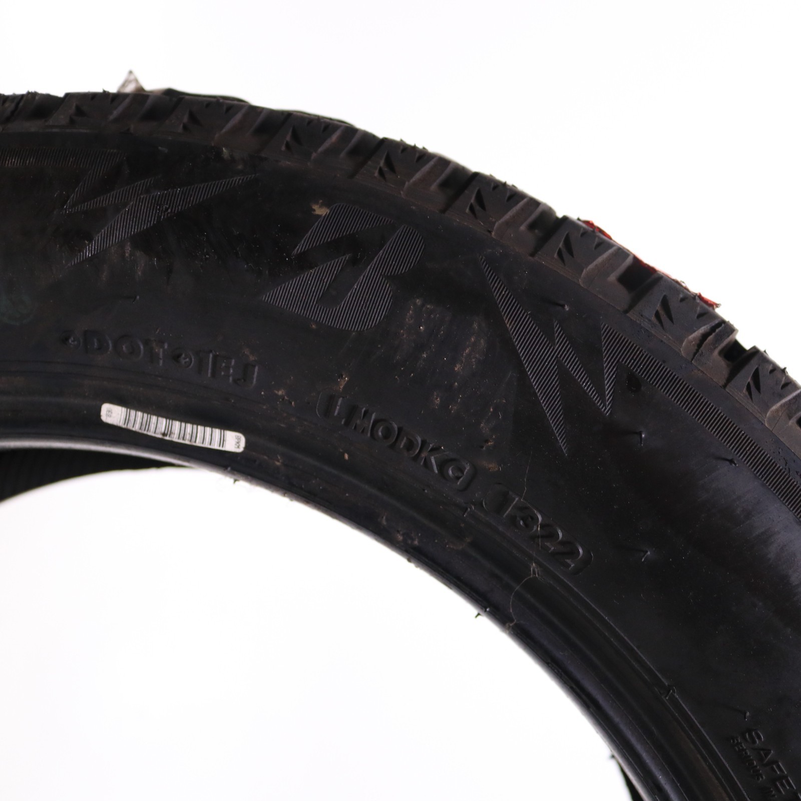 New 215/55R17 Bridgestone Blizzak WS90 Studless – 94H – 11.5/32
