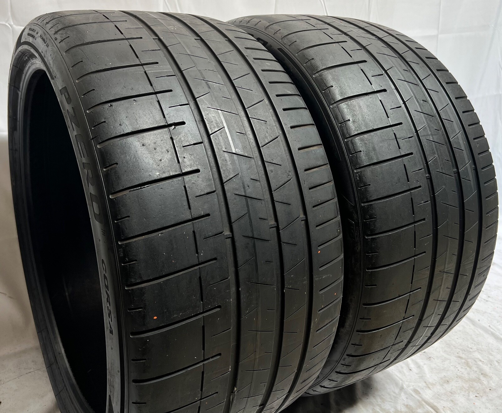 2 – 315/30ZR22 XL (107Y) Pirelli P Zero Corsa PZC4 (N0) Porsche OEM – 3115