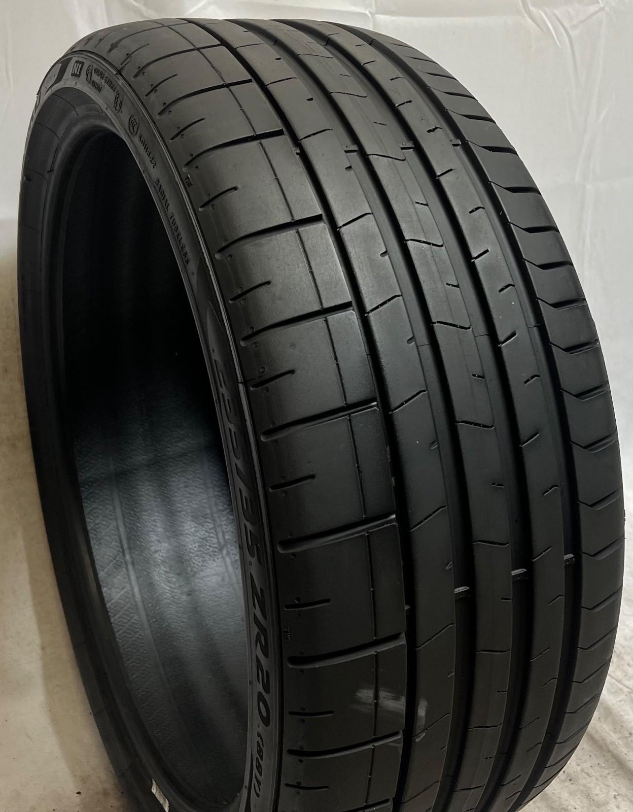 1 – TAKEOFF 235/35ZR20 (88Y) Pirelli P Zero PZ4 (N1) Porsche – 3002 NO REPAIRS