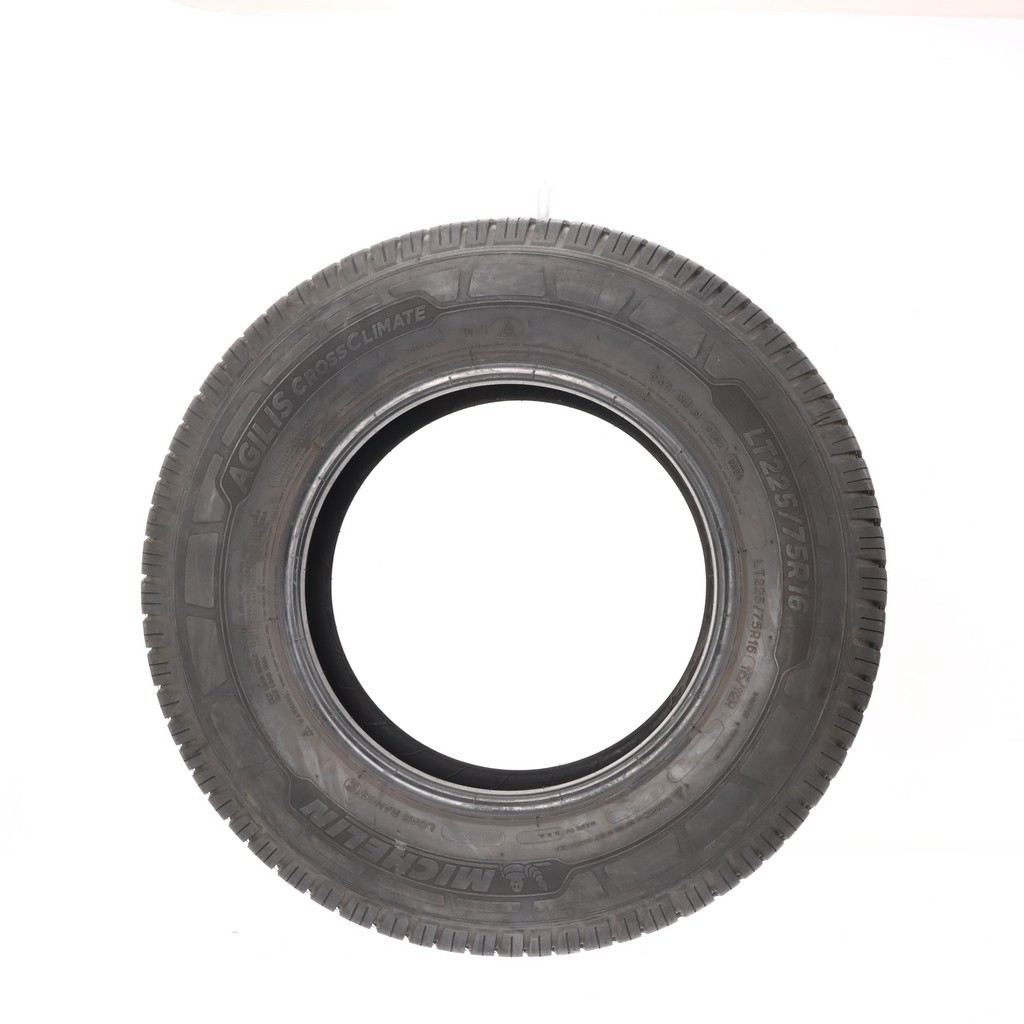 Set of (4) Used LT 225/75R16 Michelin Agilis CrossClimate 115/112R – 7-8.5/32