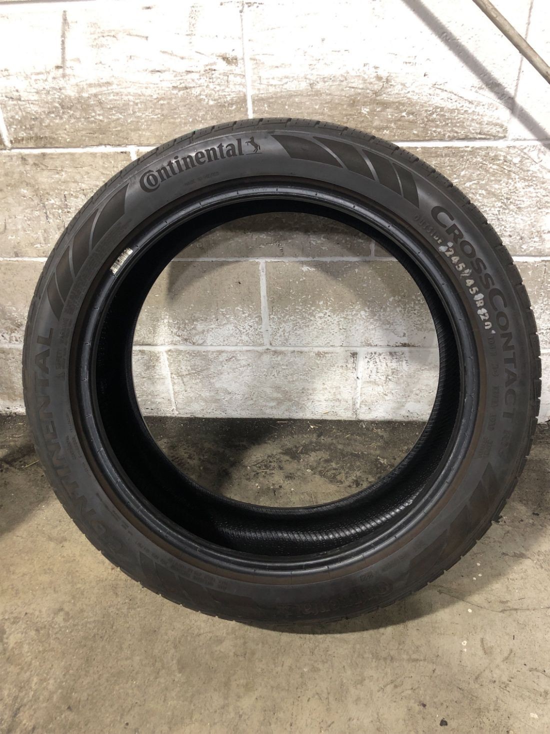 1x P245/45R20 Continental Cross Contact RX 8/32 103 H Used Tire 2454520