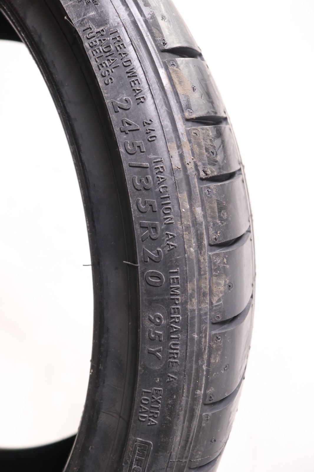 Set of 2 New 245/35R20 Dunlop SP Sport Maxx GT DSST RSC Run Flat – 95Y – 8.5/32
