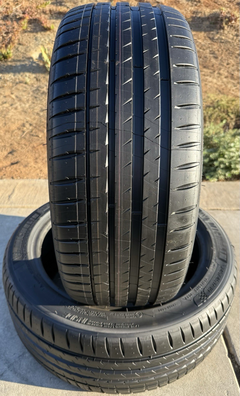 FOUR BRAND NEW 245/45R19 102Y Michelin Pilot Sport 4 Noise Cancelling Tires