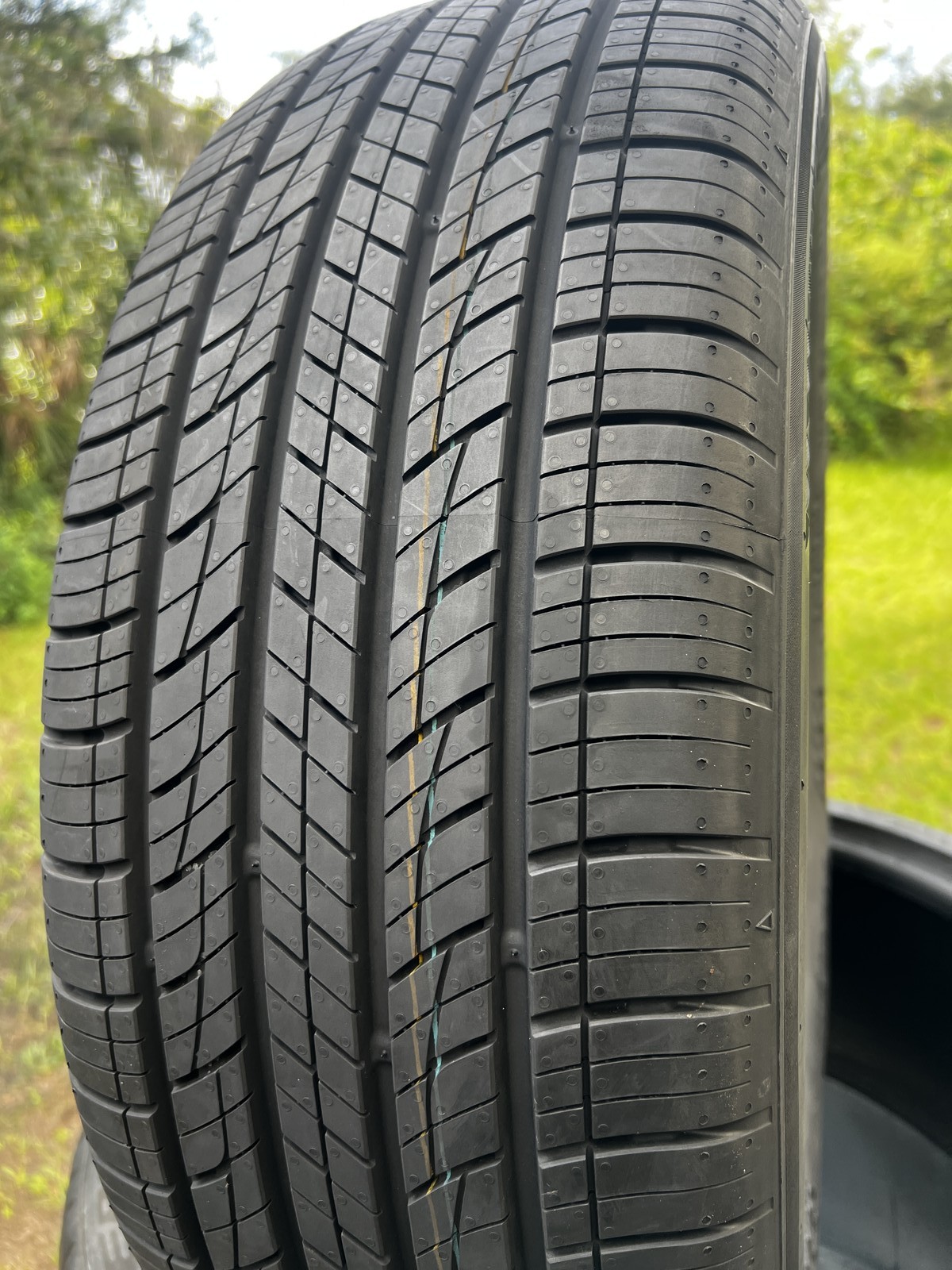 1 Tire Kumho Crugen HP71 235/60R18 103H DOT.1625 9/32