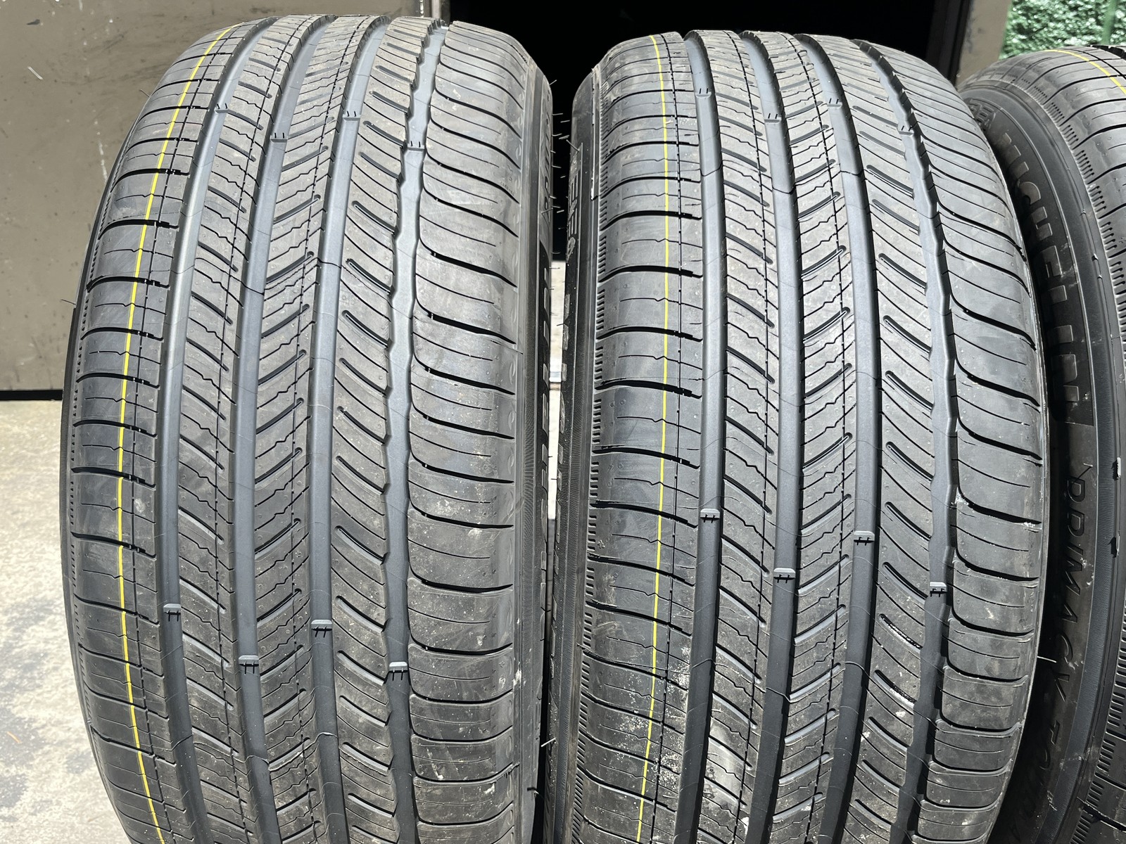 Set Of 4 Tires New Michelin Primacy Tour A/S GOE 265/50R20 111W DOT.4525 9.25/32