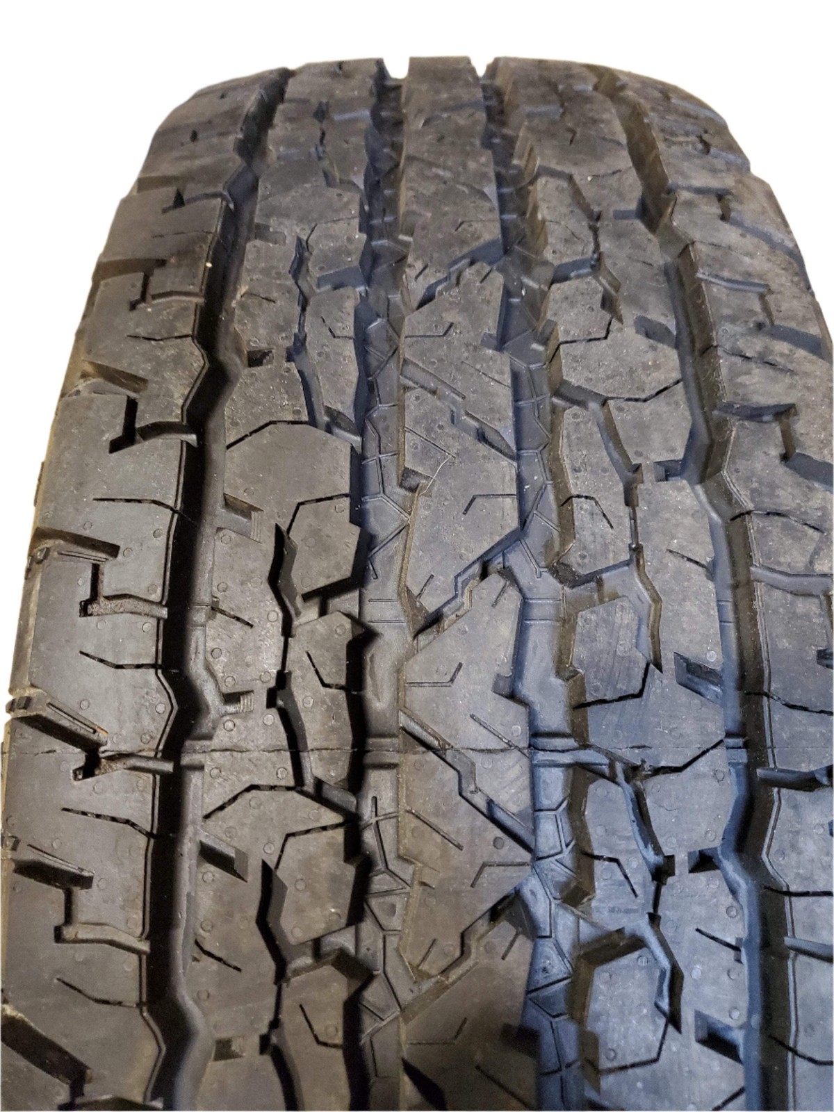 MRF WANDERER A/T OWL P 255 65 18 111T ALL TERRAIN TIRE 16336525