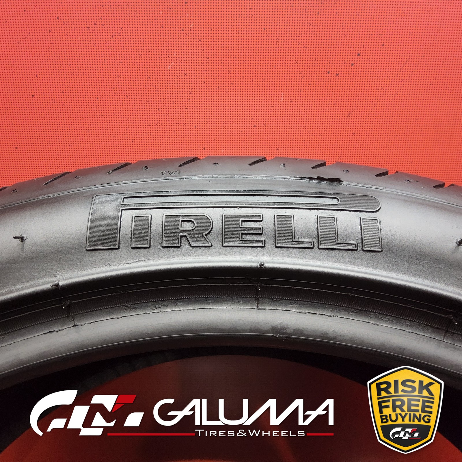1 Tire Pirelli P Zero (B) XL 275/35ZR21 275/35/21 2753521 103Y #95522