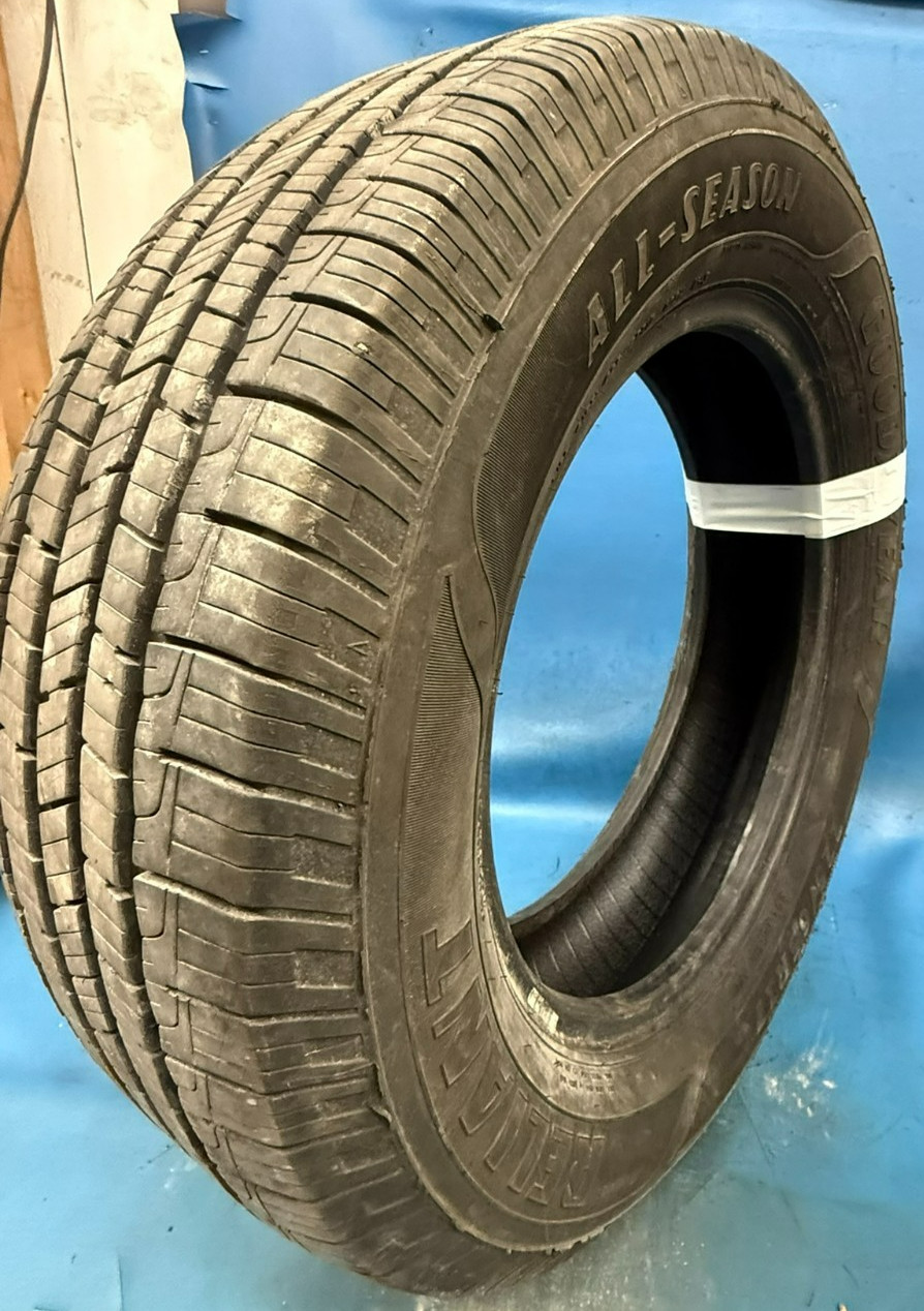 (2) GOODYEAR RELIANT ALL-SEASON USED TIRE 225/65R17 102H 7.50/32