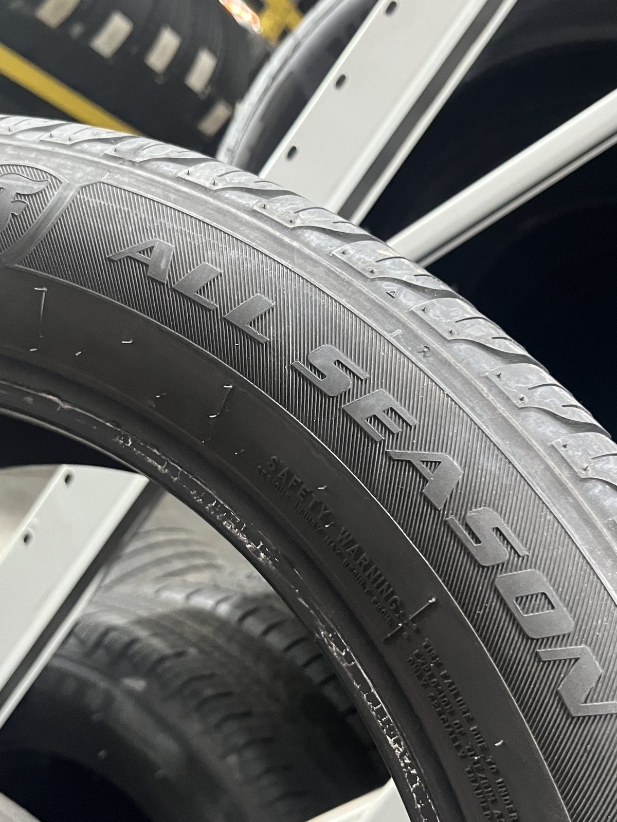 1 Tire Firestone All Season 225/55R18 98H DOT.2724 8.25/32 NO Patch