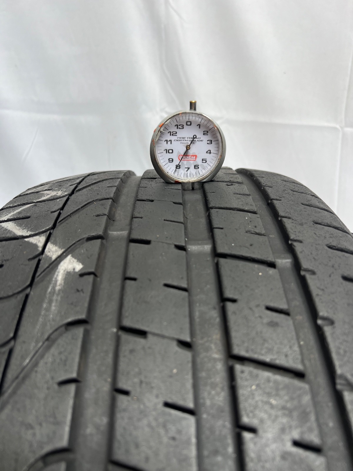 1 – TAKEOFF 255/30ZR20 XL (92Y) Pirelli P Zero (R01) Audi OEM – 6123