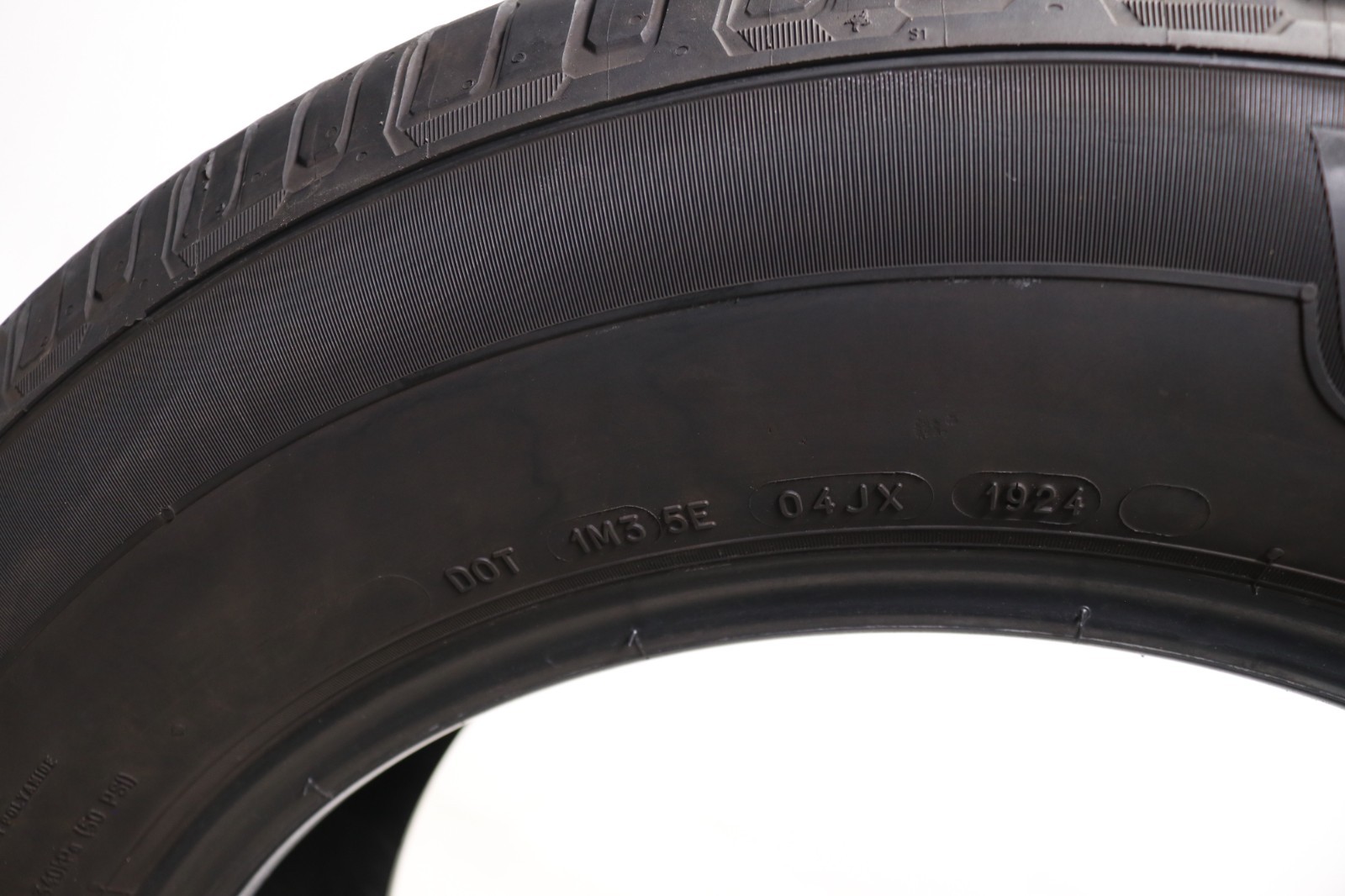 Set of 2 Used 265/60R18 Michelin X LT A/S 2 – 114H – 10-10.5/32