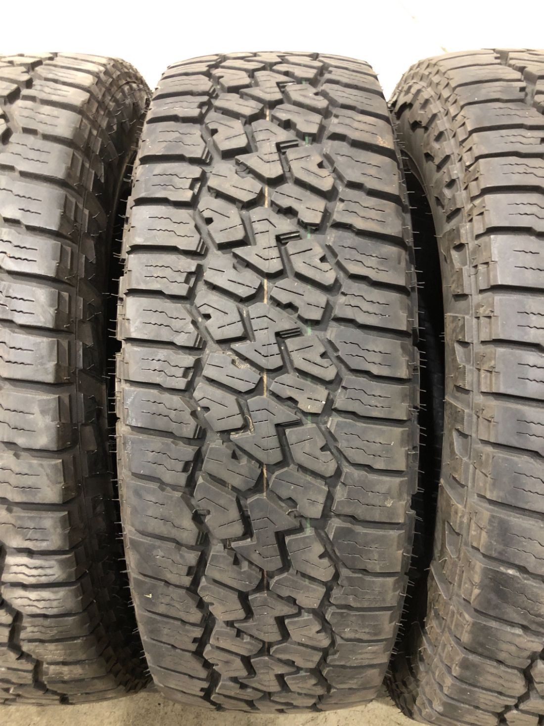 4x P215/65R17 Falken Wildpeak A/T AT3W 11/32 99 T Used Tires 2156517