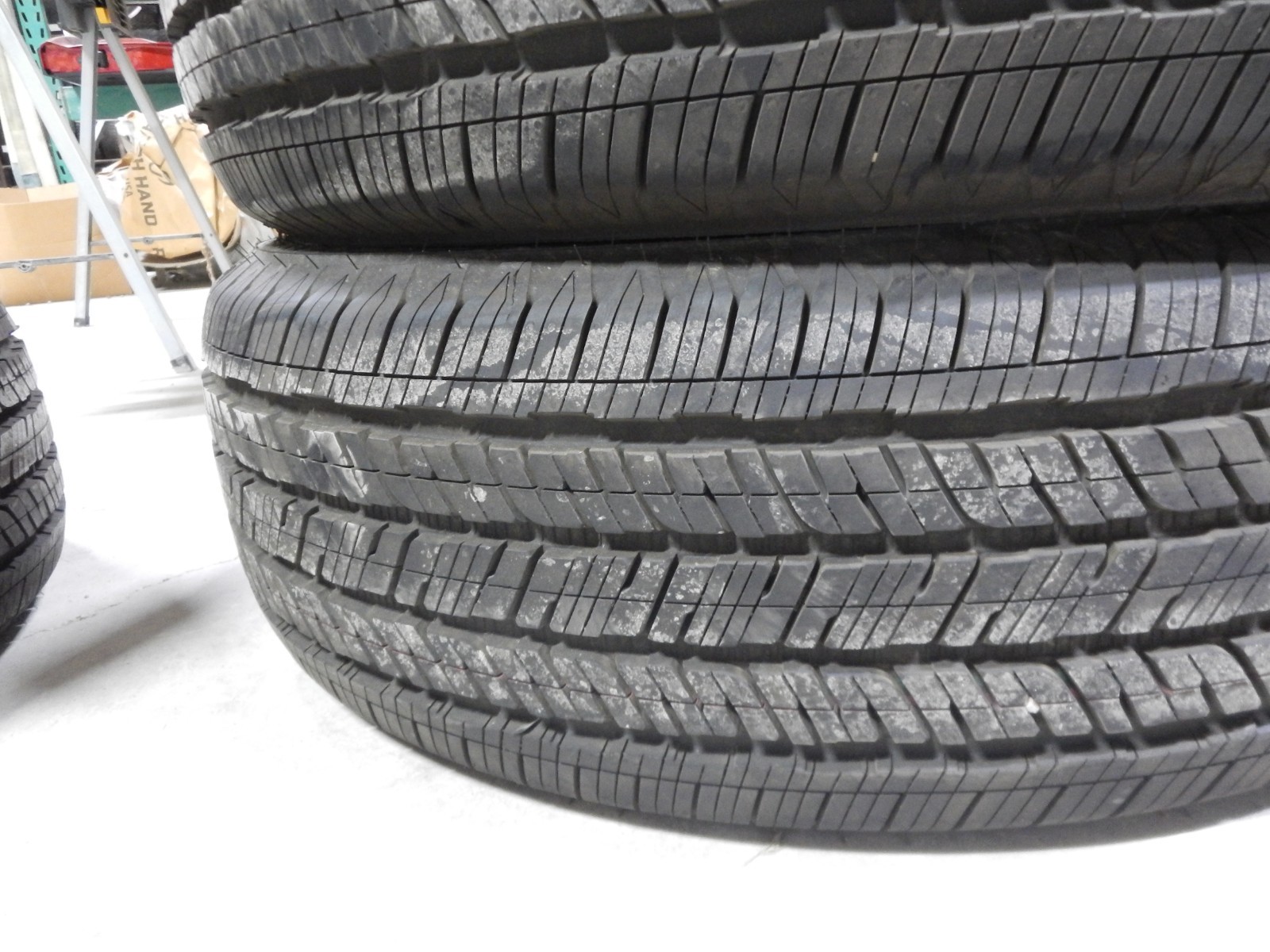 265/60R20 112H Bridgestone Dueler H/T New Take off Tires set of 4