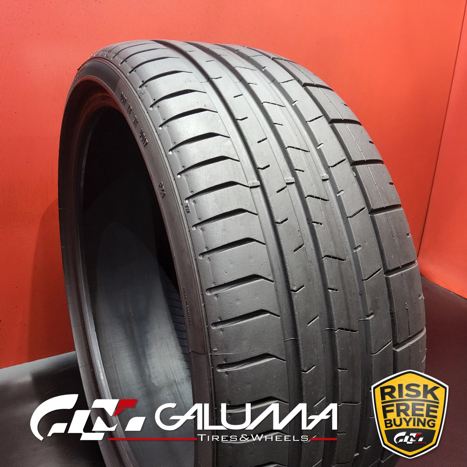 1 Tire LikeNEW Pirelli P-Zero (PZ4) (N1) 235/35ZR20 235/35/20 2353520 88Y #95580