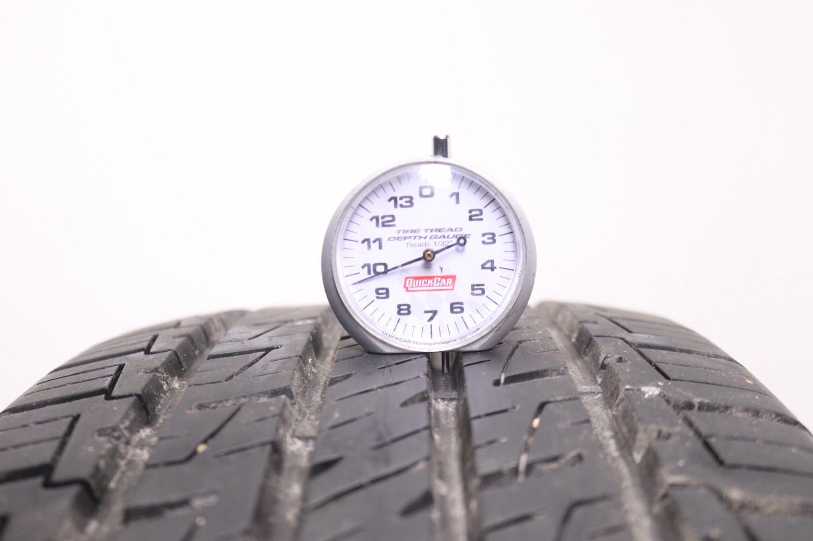 Set of 4 Used 225/55R17 Goodyear Assurance MaxLife – 97V – 8.5-9.5/32