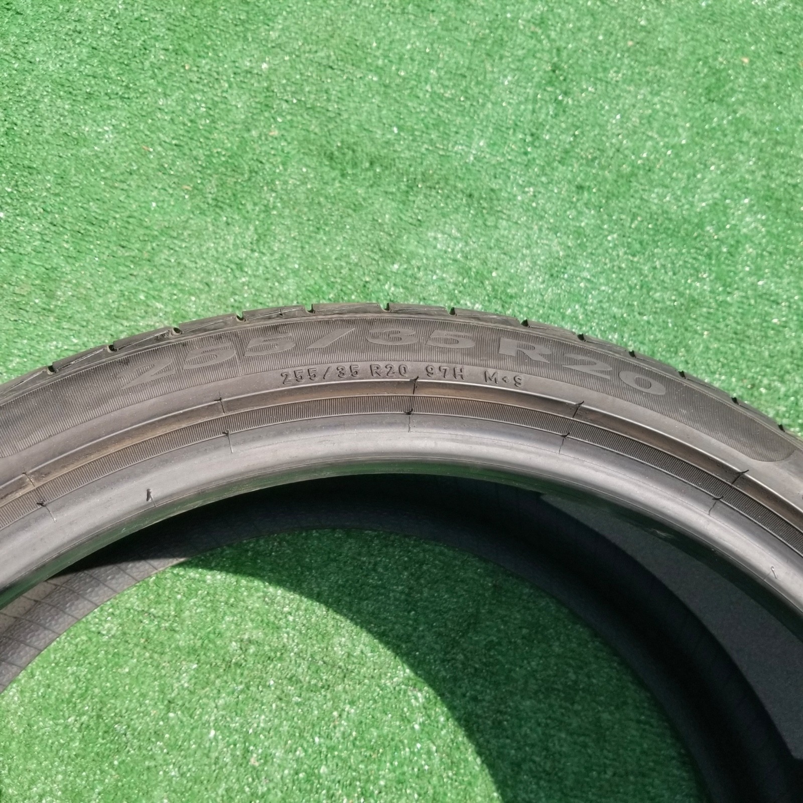 255/35R20 Pirelli Cinturato P7 All Season Tire J Jaguar 255/35R-20 97H 60% Tread