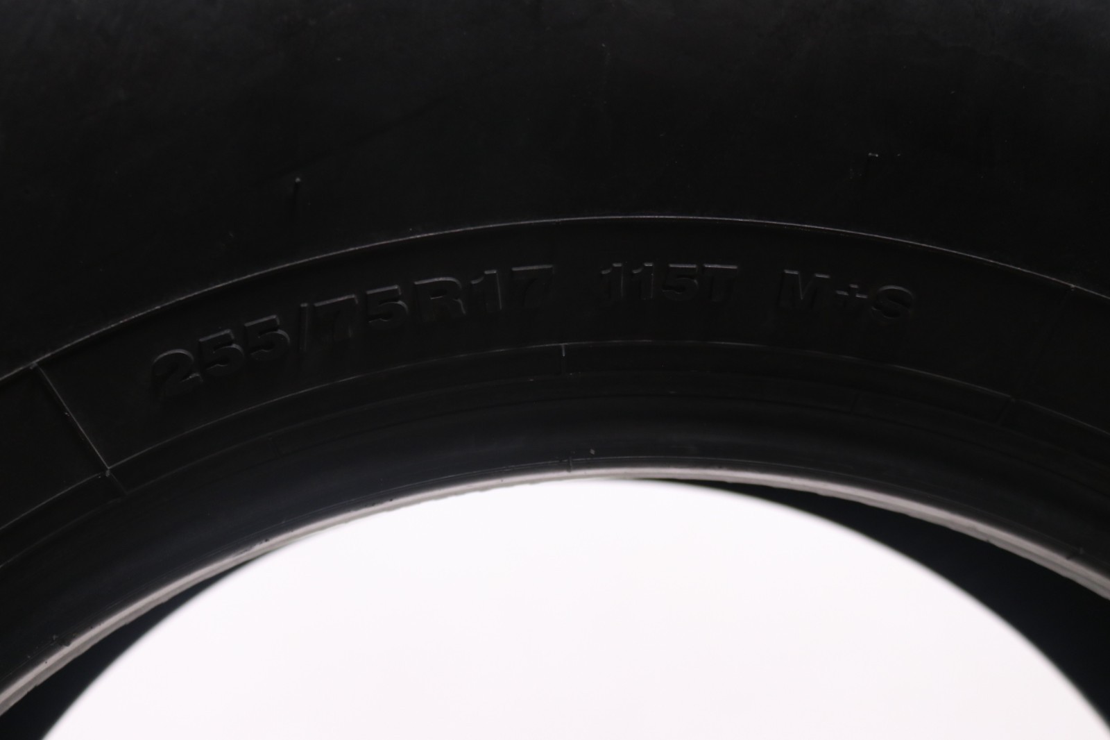 Used 255/75R17 Westlake Radial SL369 A/T – 115T – 12.5/32 No Repairs