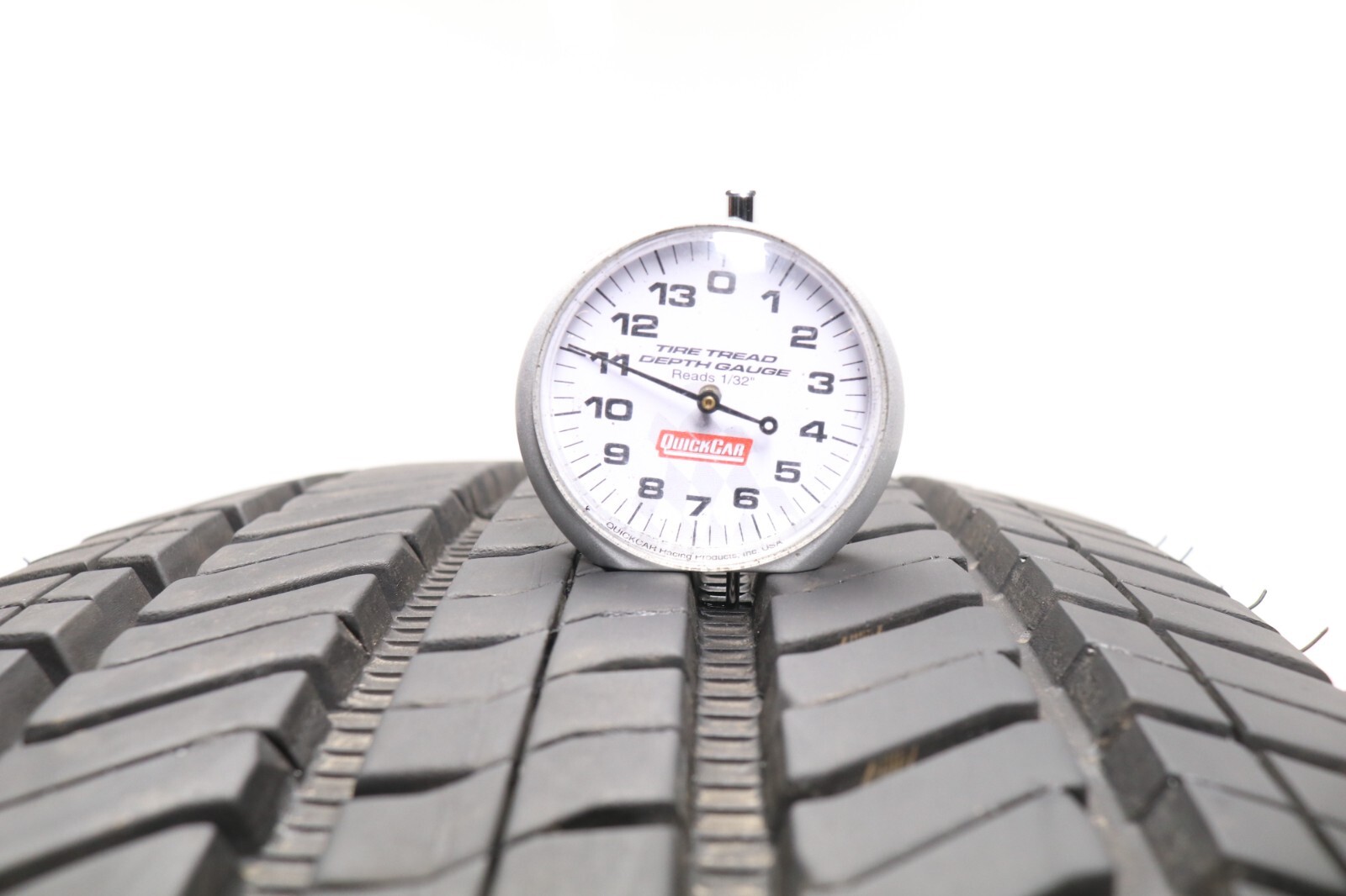 Set of 2 Used LT 265/70R18 Bridgestone Alenza A/S 02 ENLITEN – 124/121S – 11/32
