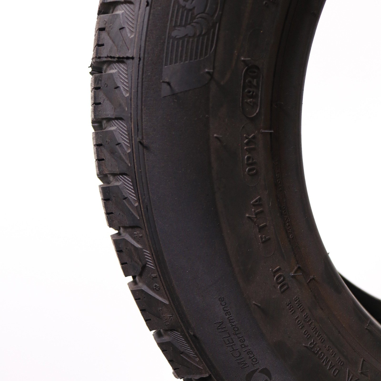 Set of 4 New 195/65R15 Michelin X-ICE Snow – 95T – 10/32