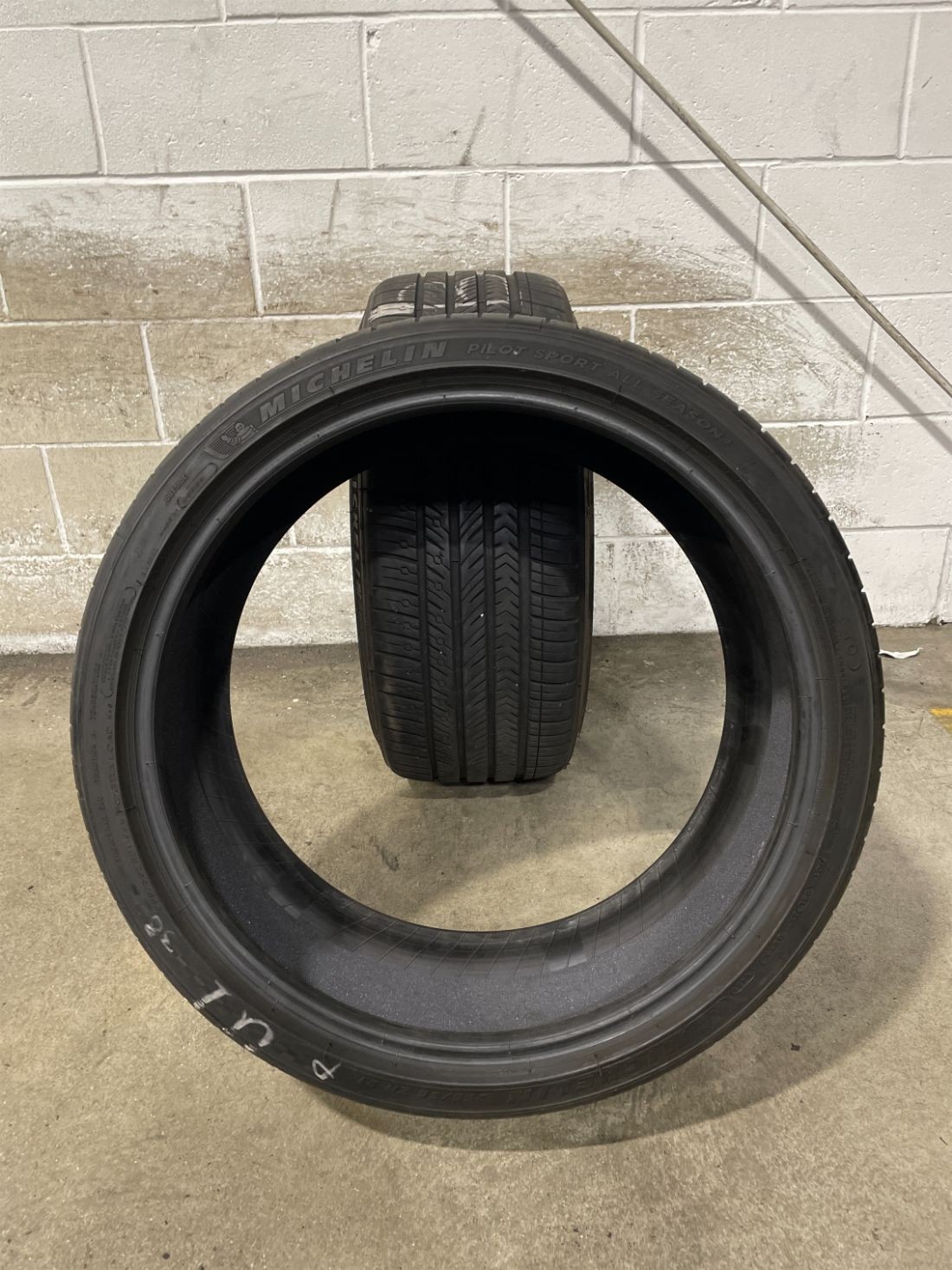 2x P255/35R21 Michelin Pilot Sport A/S 4 TO 8/32 98 W Used Tires 2553521