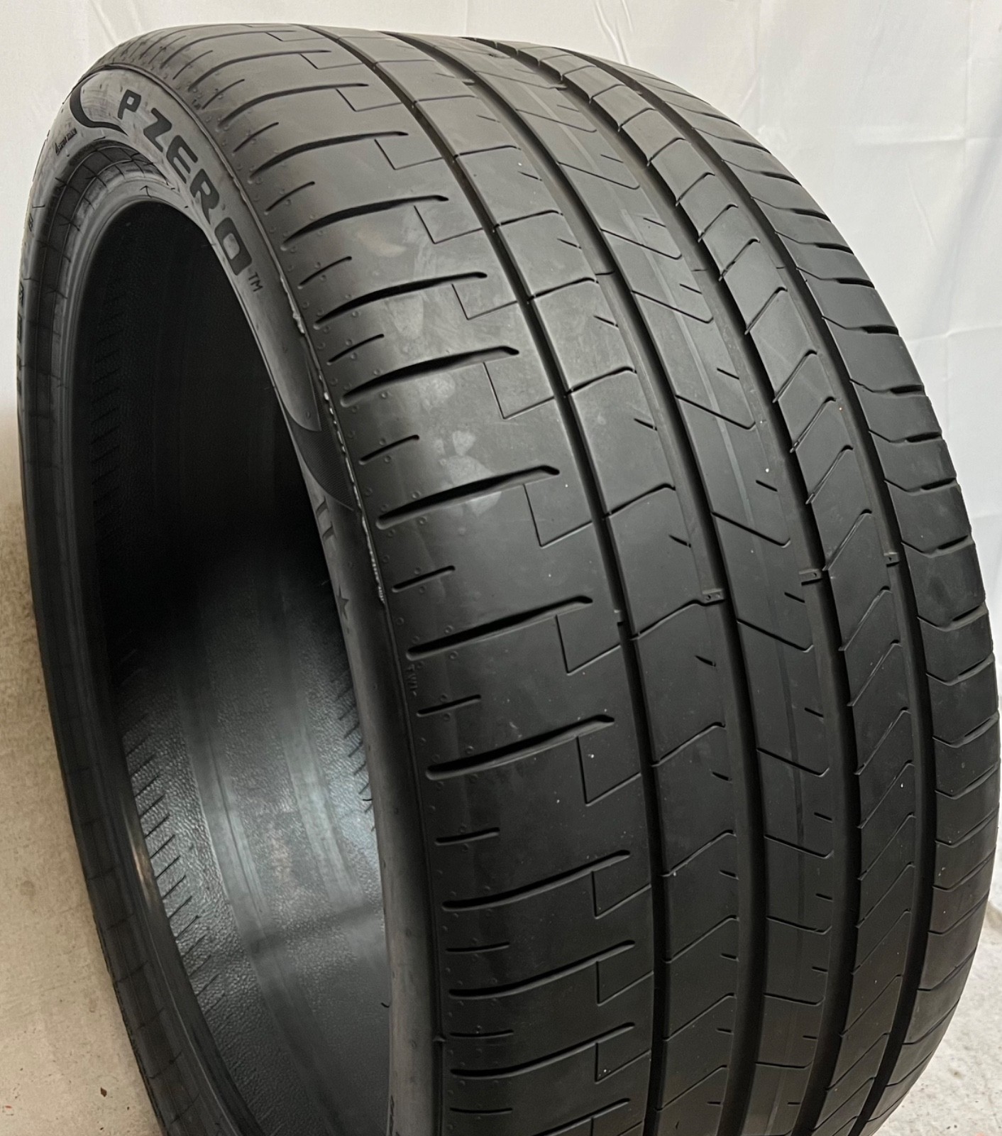 1 – NO REPAIRS 315/30ZR22 XL (107Y) Pirelli P Zero PZ4 (* II) BMW OEM – 3099