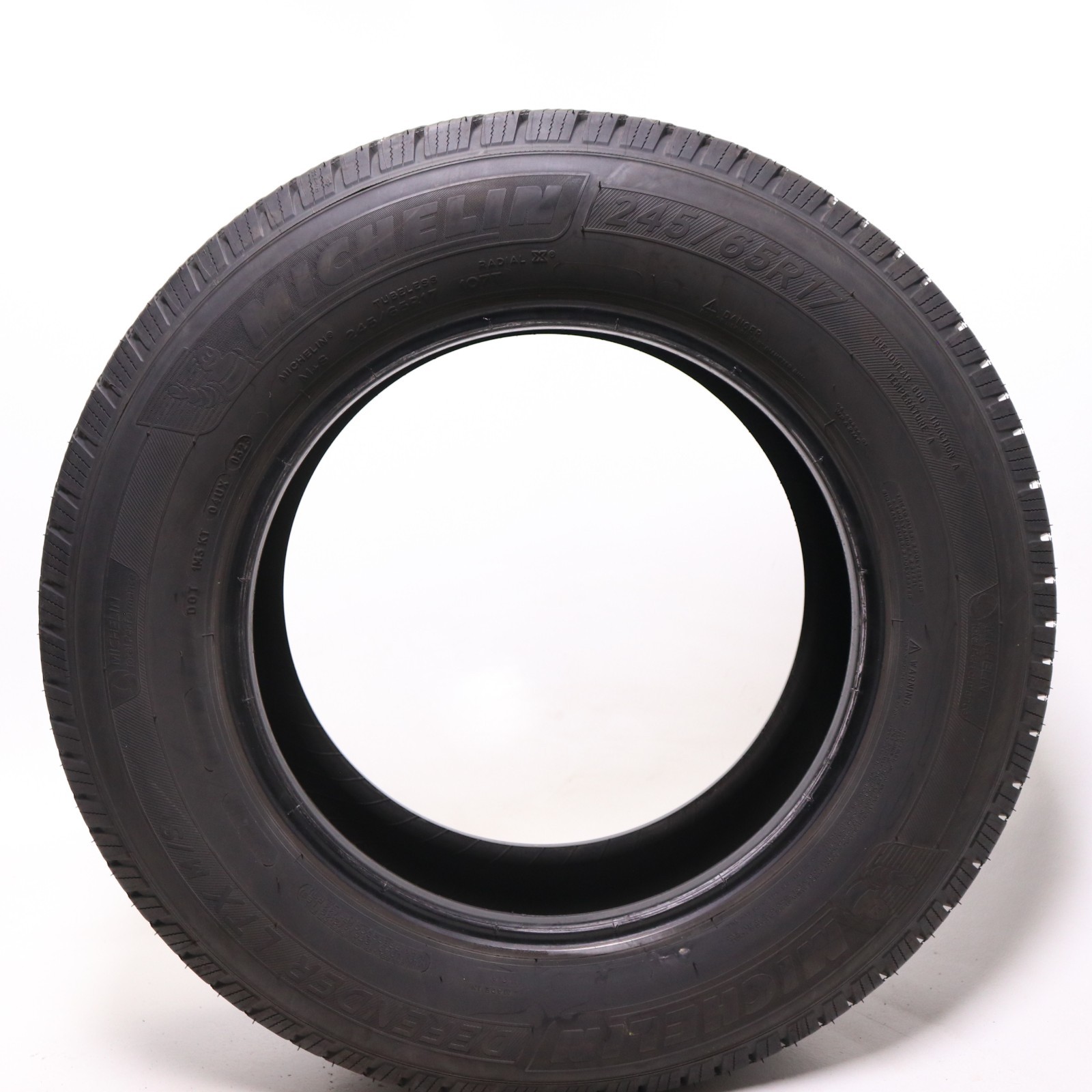Set of 4 Used 245/65R17 Michelin Defender LTX M/S – 107T – 8.5-9.5/32