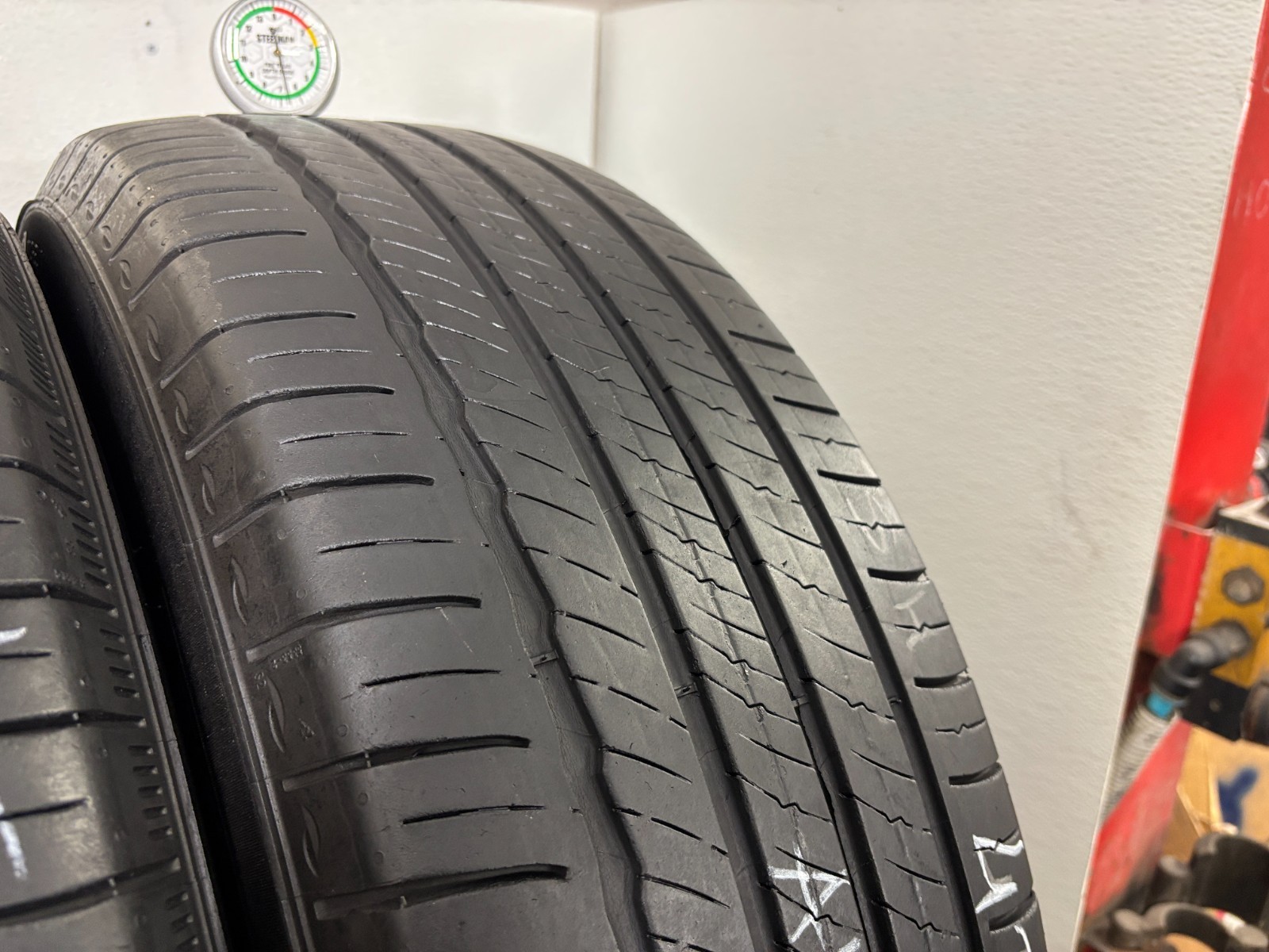 NO SHIPPING ONLY LOCAL PICK UP Set 4 Tires 235 65 18 Michelin Primacy Tour A/S