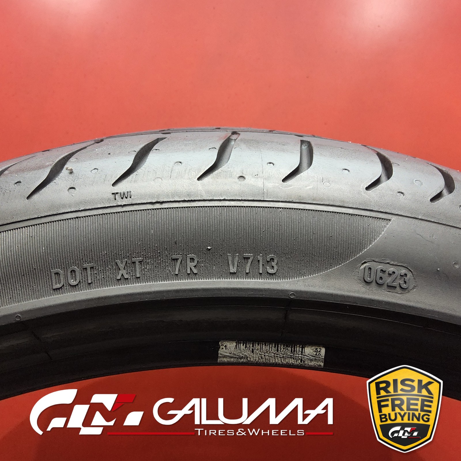 Set of 2 Tires Pirelli P Zero XL 315/30ZR22 315/30/22 3153022 No Repairs #90203