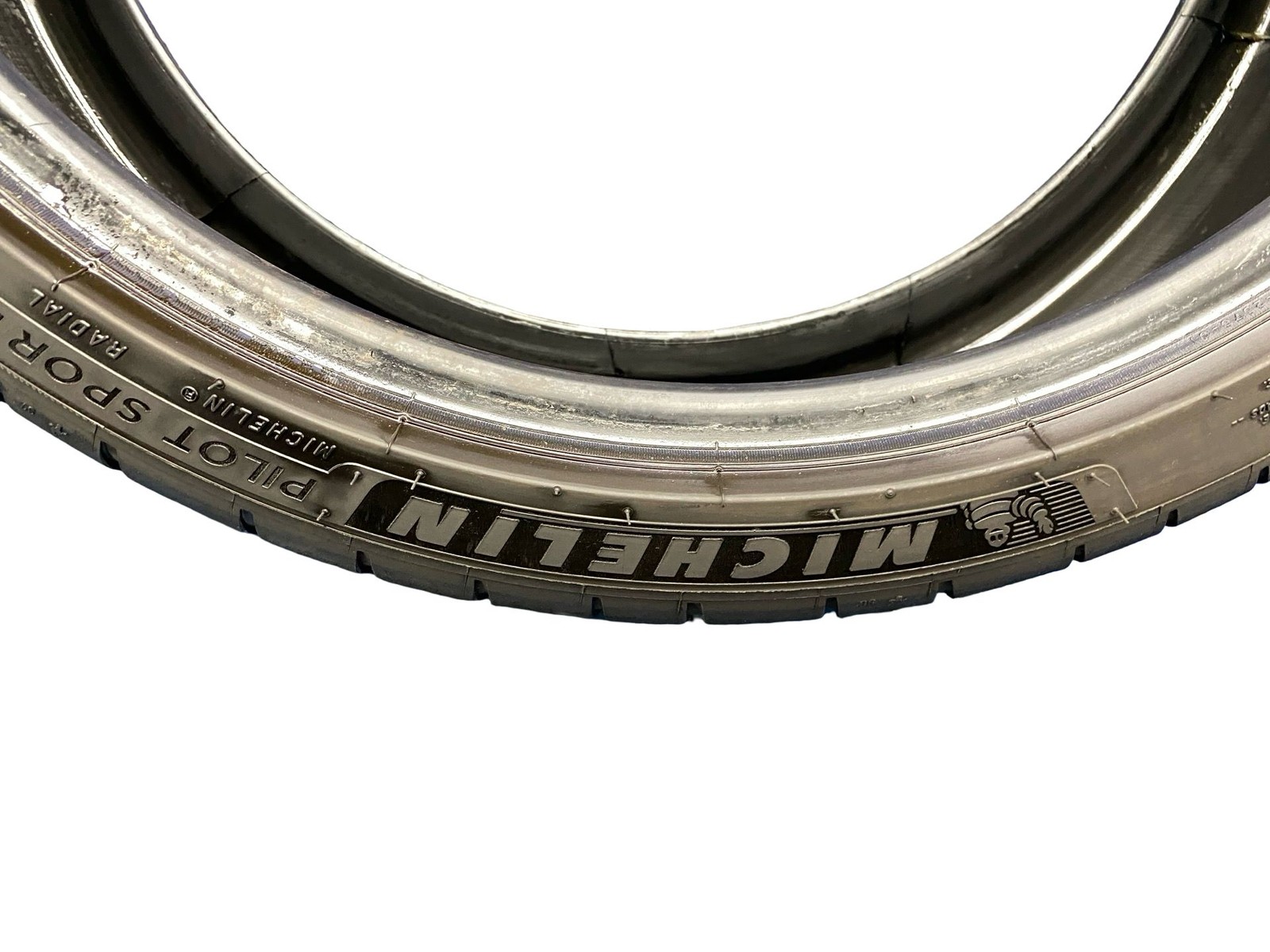 235/35ZR20 92Y Michelin Pilot Sport 4S 7/32nds Datecode 2724